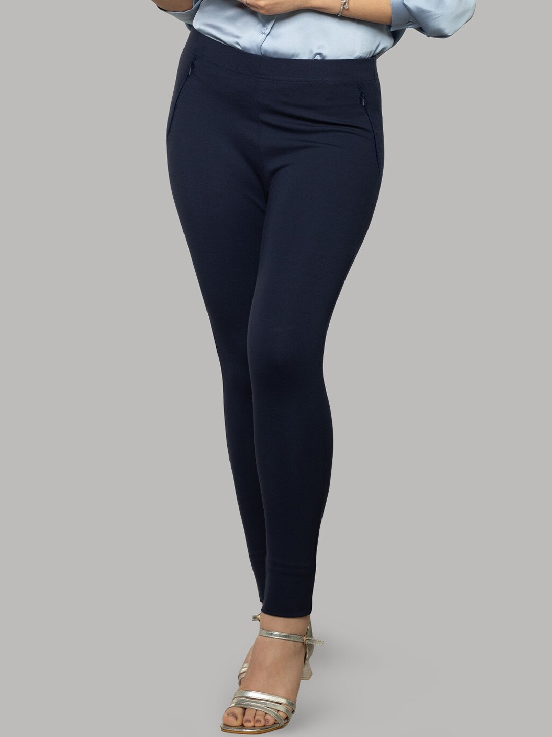 

LYRA Women Original Regular Fit Mid-Rise Trousers, Navy blue