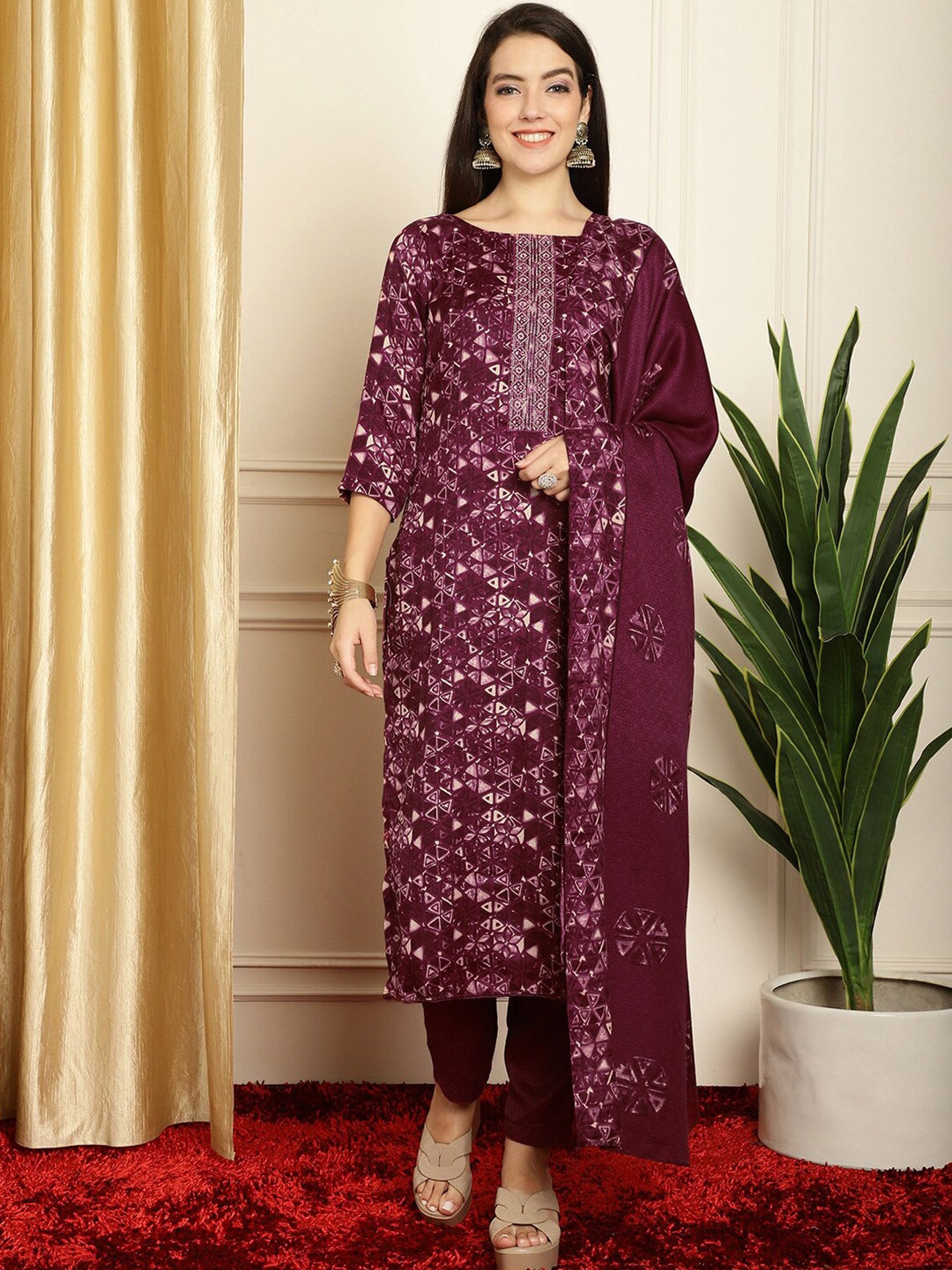 

Stylee LIFESTYLE Geometric Printed Pashmina Unstitched Dress Material, Burgundy