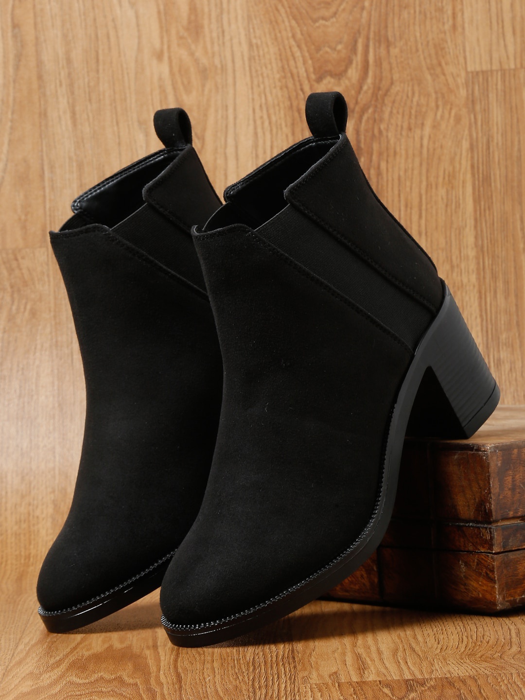 

Bruno Manetti Women Mid-Top Block-Heeled Slip-On Boots, Black
