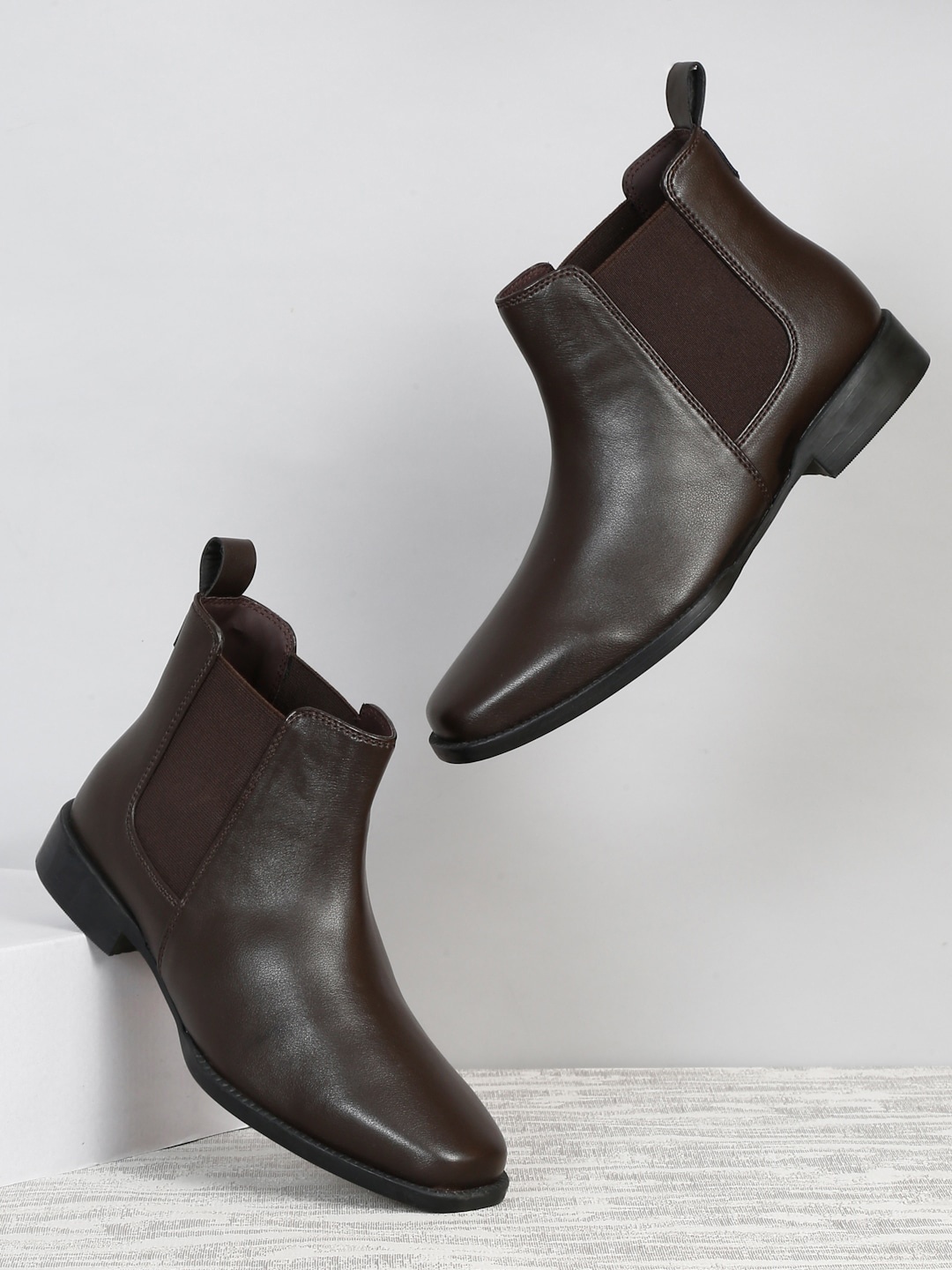 

Bruno Manetti Women Mid-Top Chelsea Boots, Brown