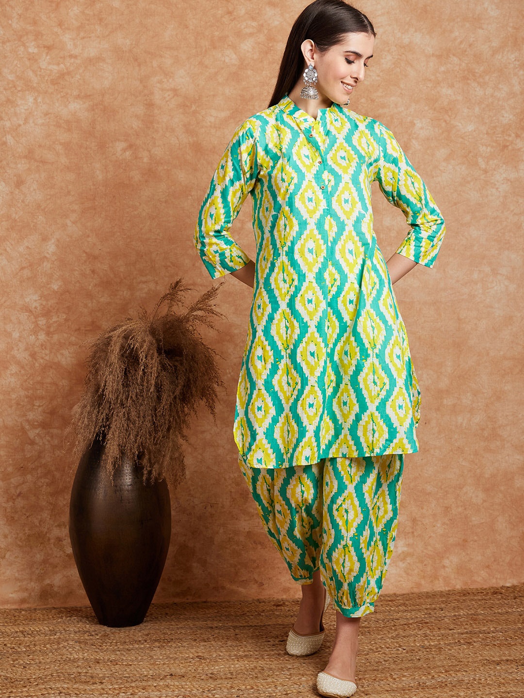

Sangria Turquoise Blue Geometric Printed Pure Cotton Straight Kurta Set