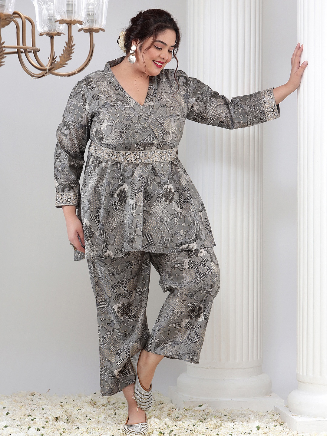 

Bani Women Plus Size Printed V-Neck Tunic and Palazzos, Grey