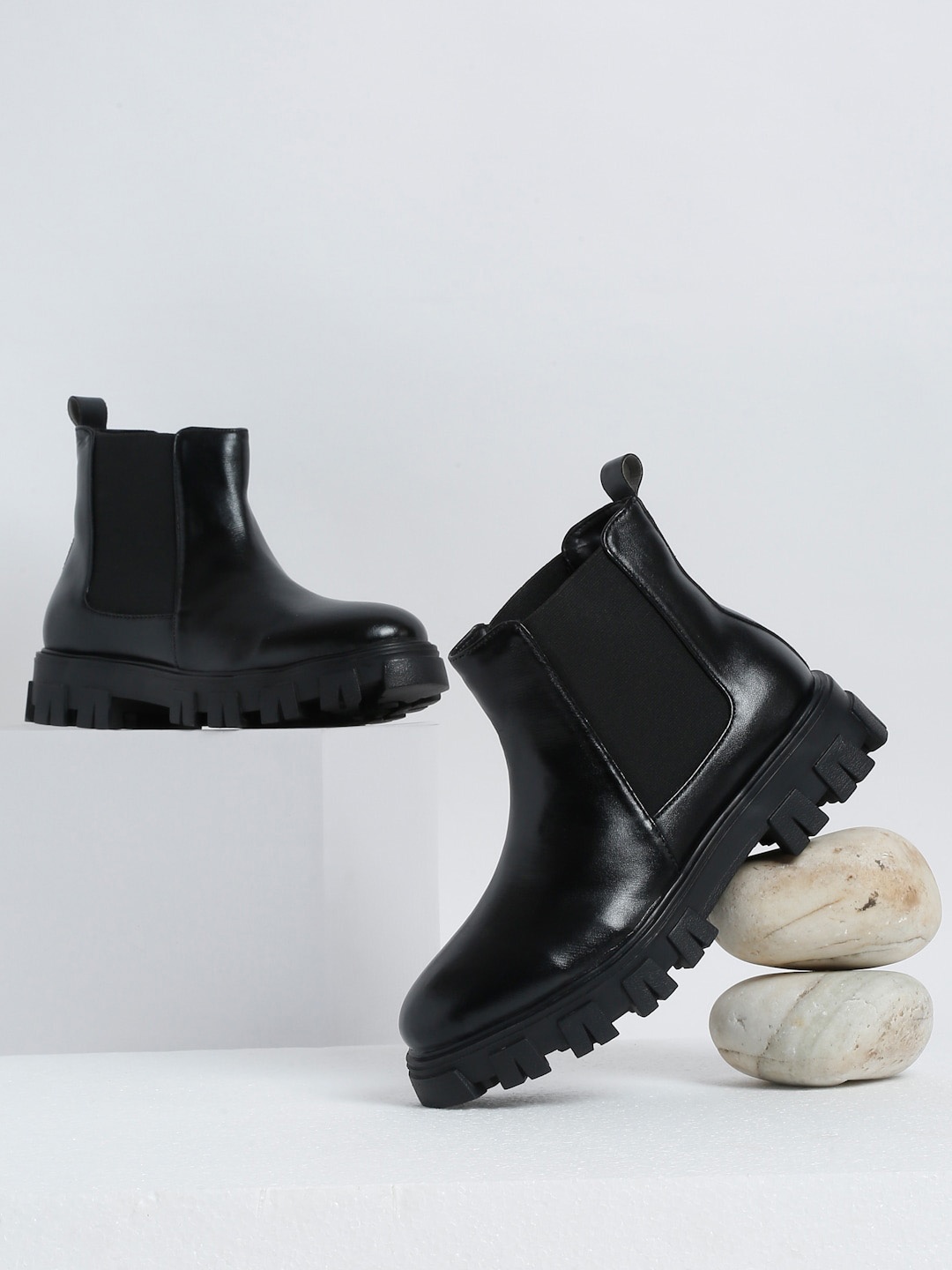

Bruno Manetti Women Mid Top Platform Heel Chelsea Boots, Black