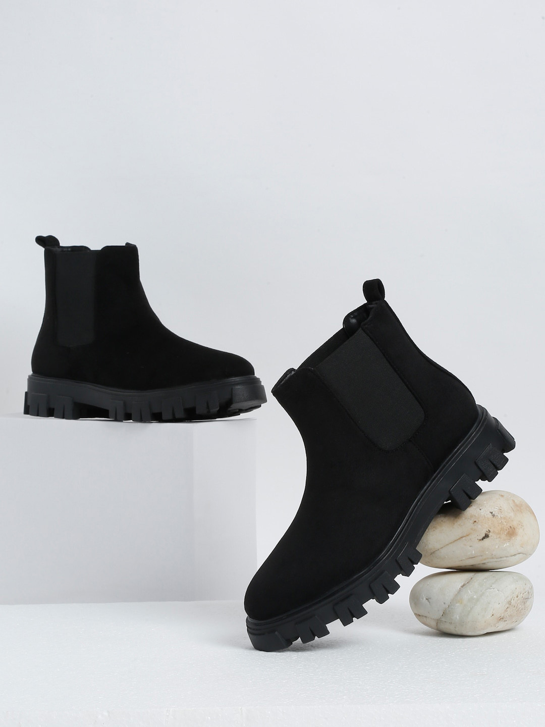 

Bruno Manetti Women Mid-Top Casual Slip-On Chelsea Boots, Black