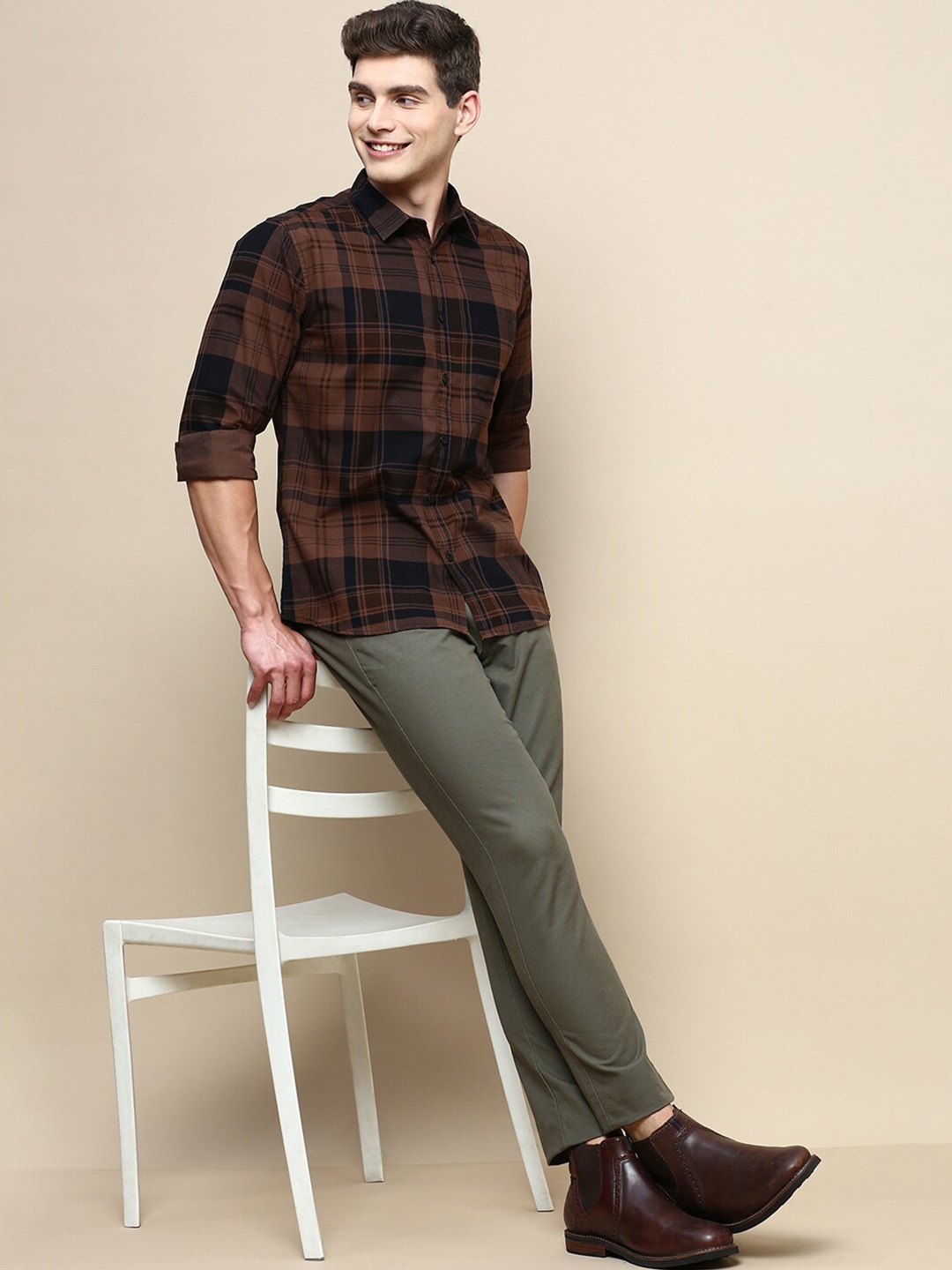 

INVICTUS Sport Slim Fit Tartan Checks Twill Cotton Casual Shirt, Brown