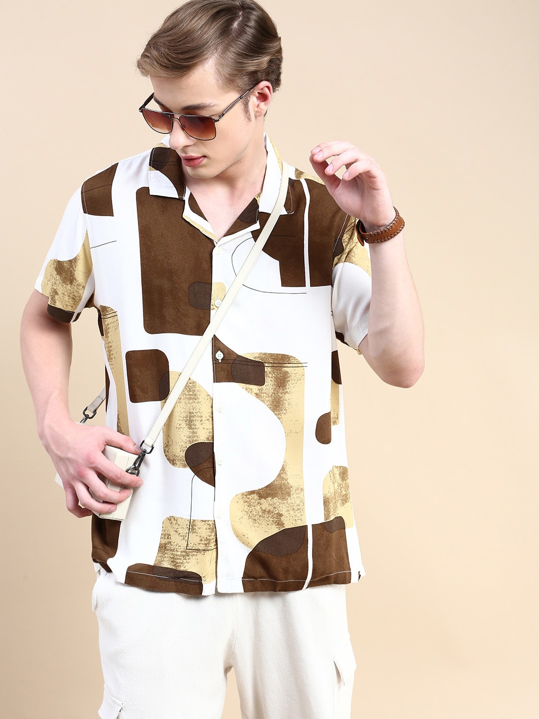 

INVICTUS Club Slim Fit Opaque Abstract Printed Cotton Casual Shirt, White