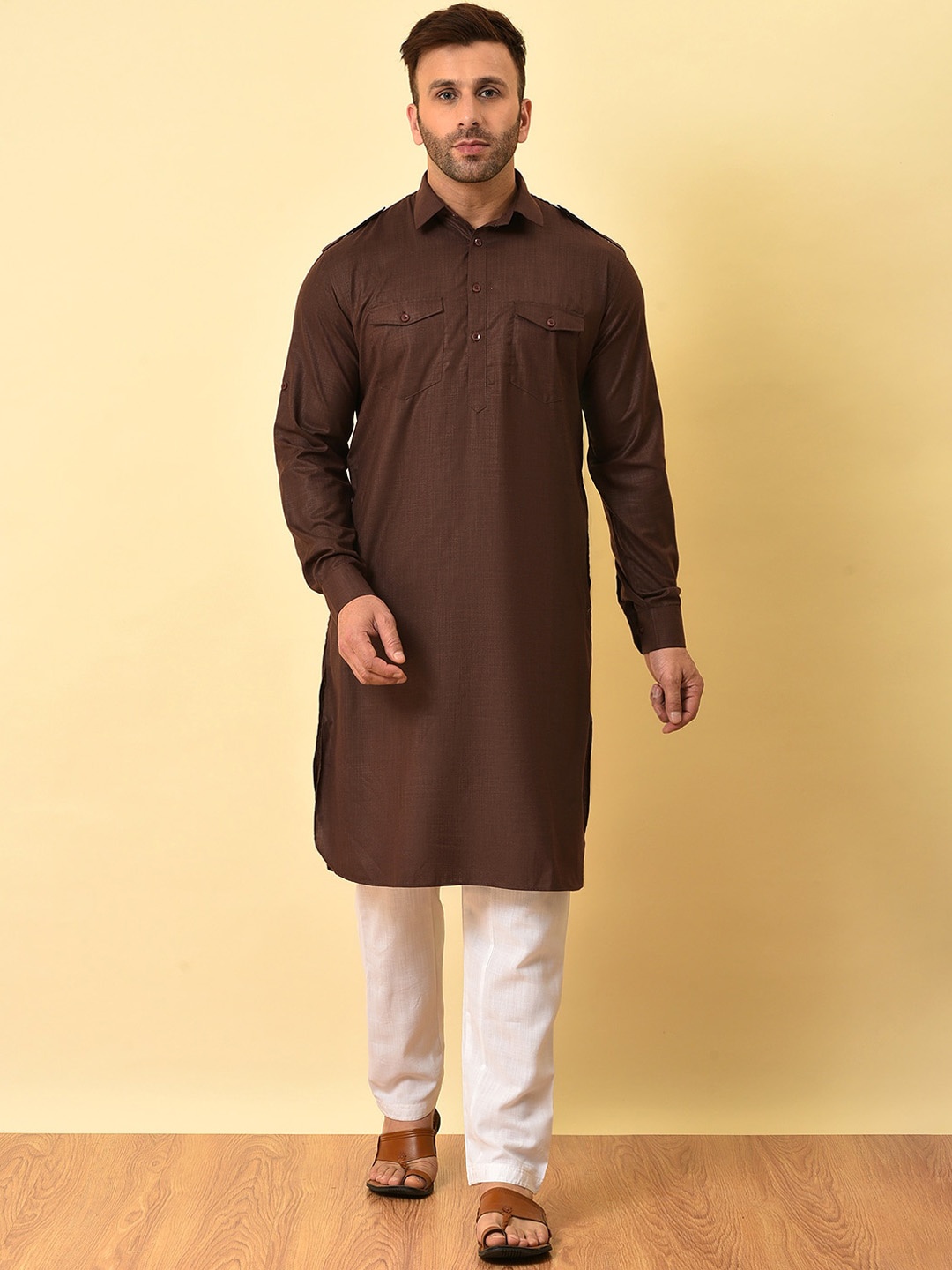 

Hangup Pathani Kurta with Pyjamas, Brown