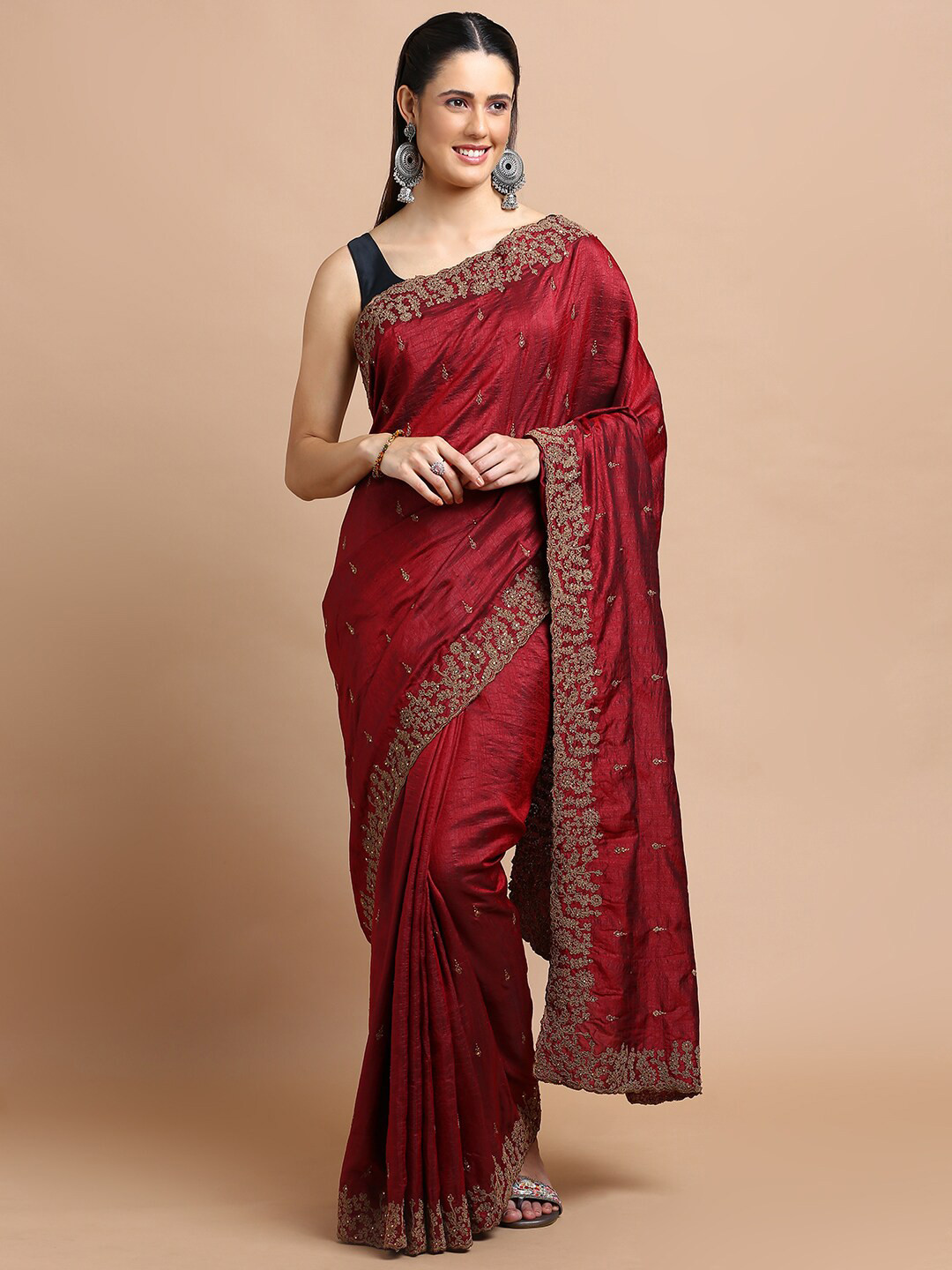 

Kalyan Silks Floral Embroidered Silk Blend Saree, Maroon