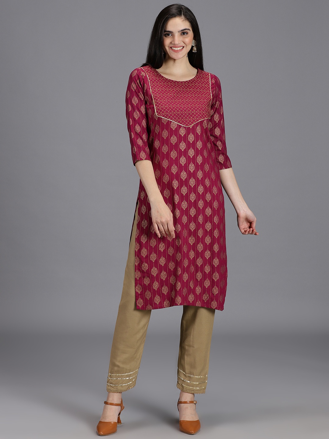 

HAY Ethnic Motifs Printed Round Neck Straight Kurta, Magenta