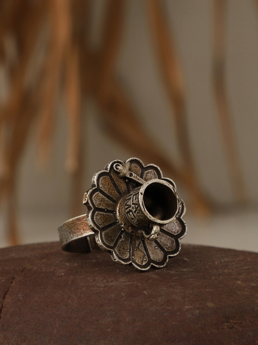 

VENI Silver-Plated Oxidized Chai Pyali Adjustable Finger Ring