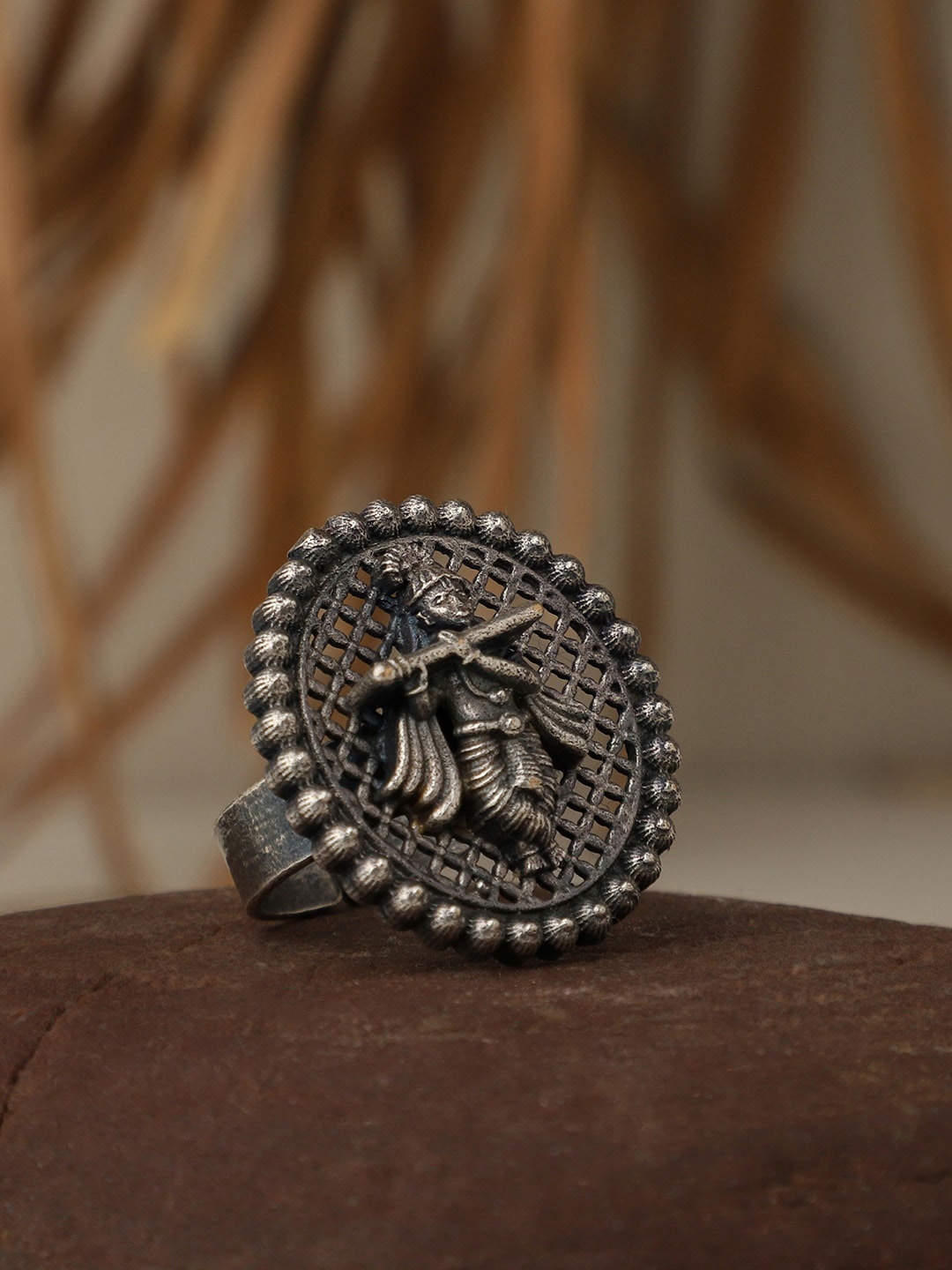 

VENI Oxidized Silver-Plated Krishna Adjustable Finger Ring