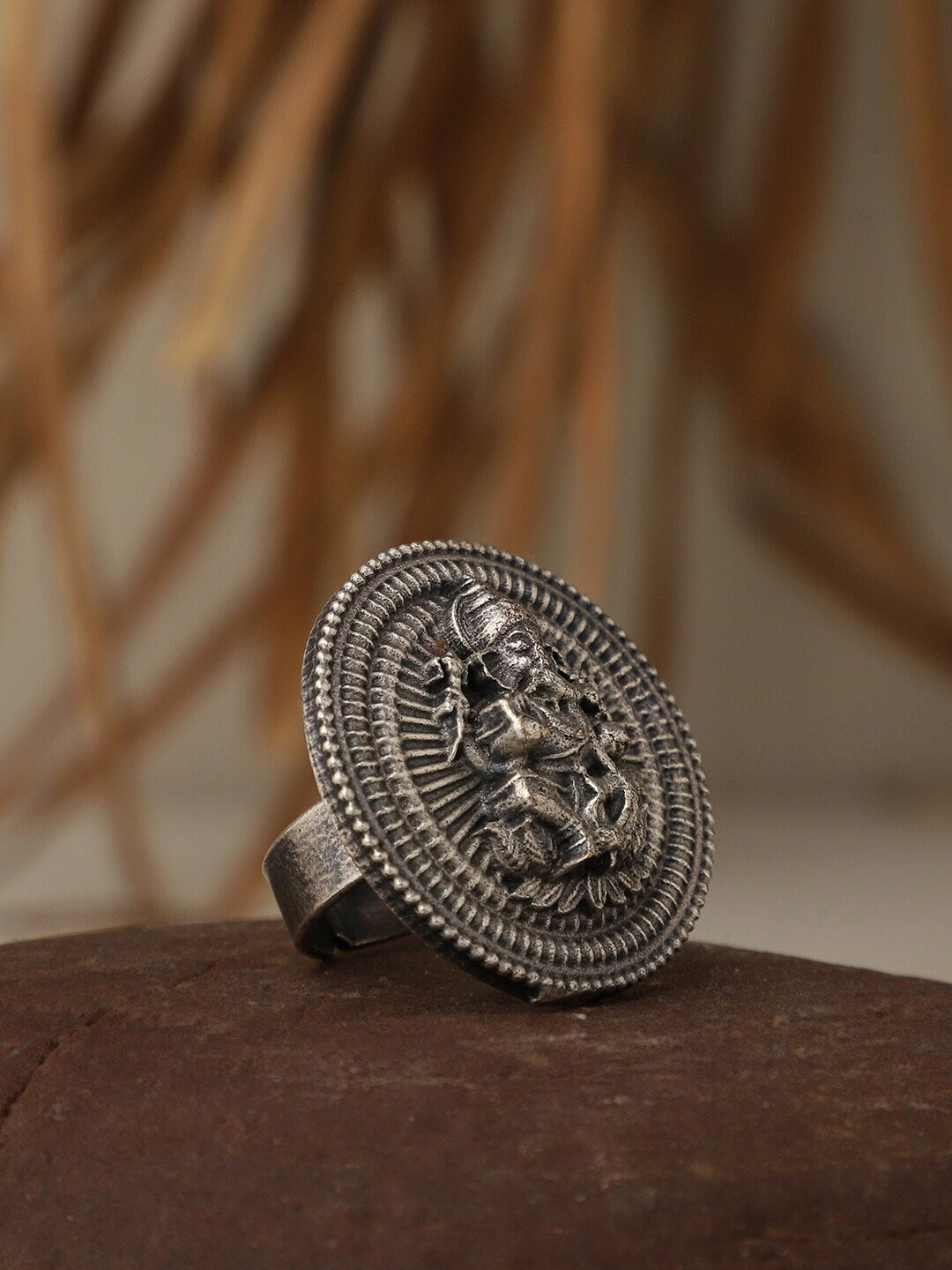 

VENI Oxidized Silver-Plated Ganesha Adjustable Finger Ring