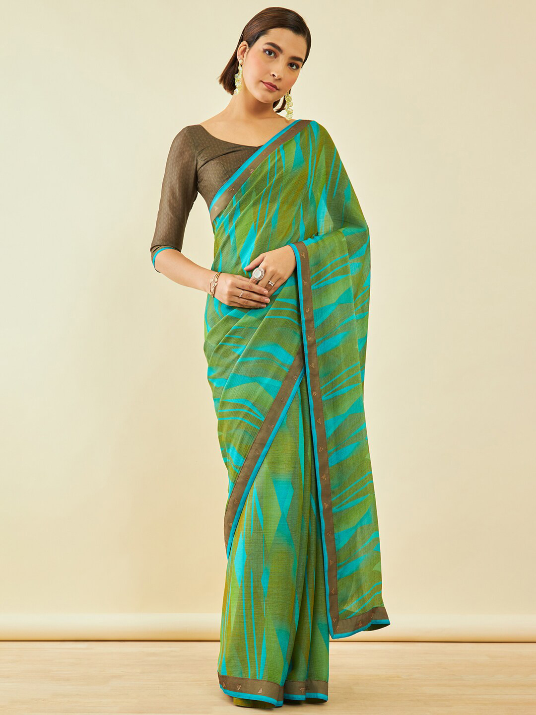 

Soch Abstract Printed Beads & Stones Saree, Green