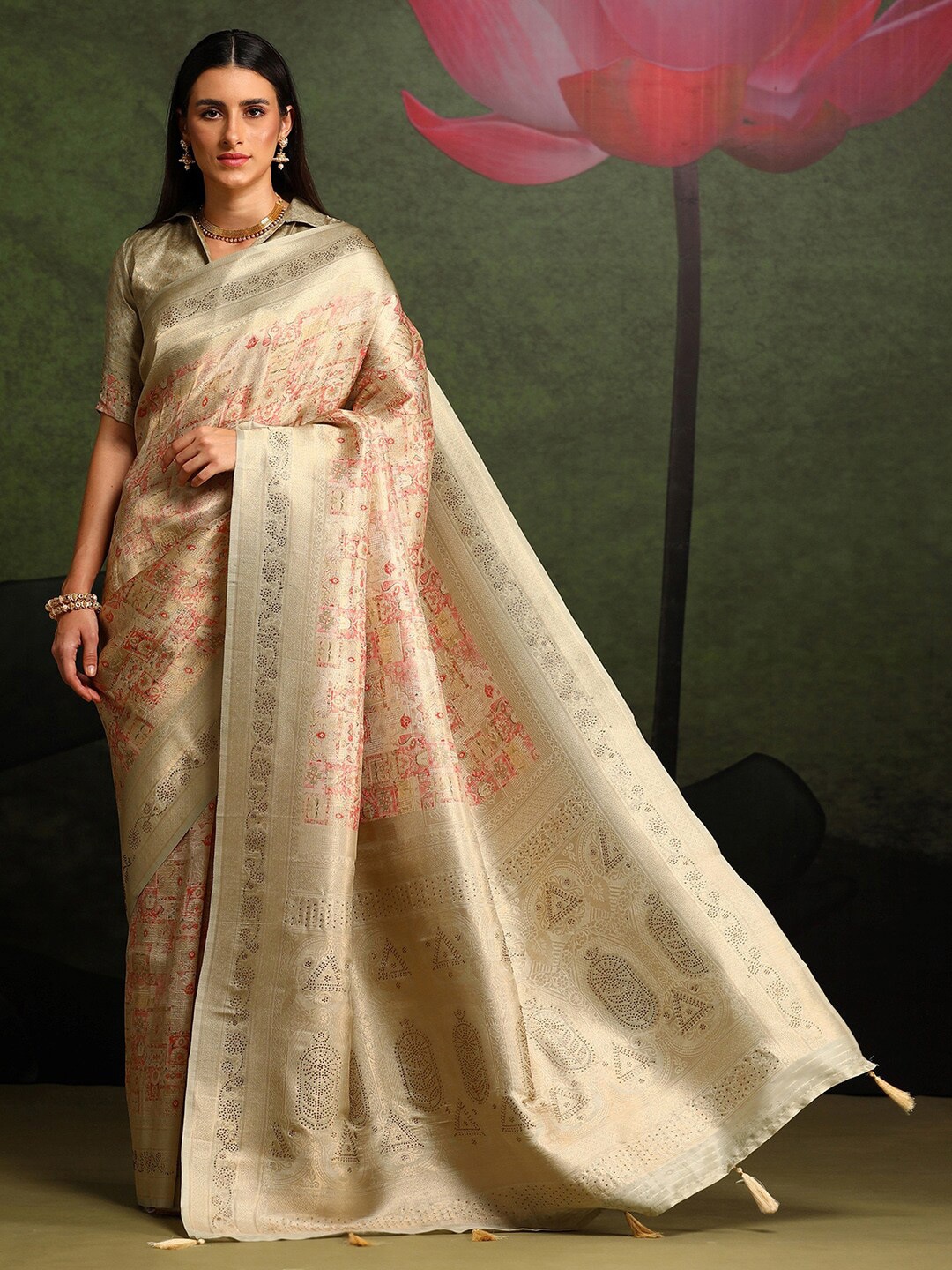 

Saree mall Cream-Coloured & Peach-Coloured Woven Design Beads and Stones Pure Silk Sarees