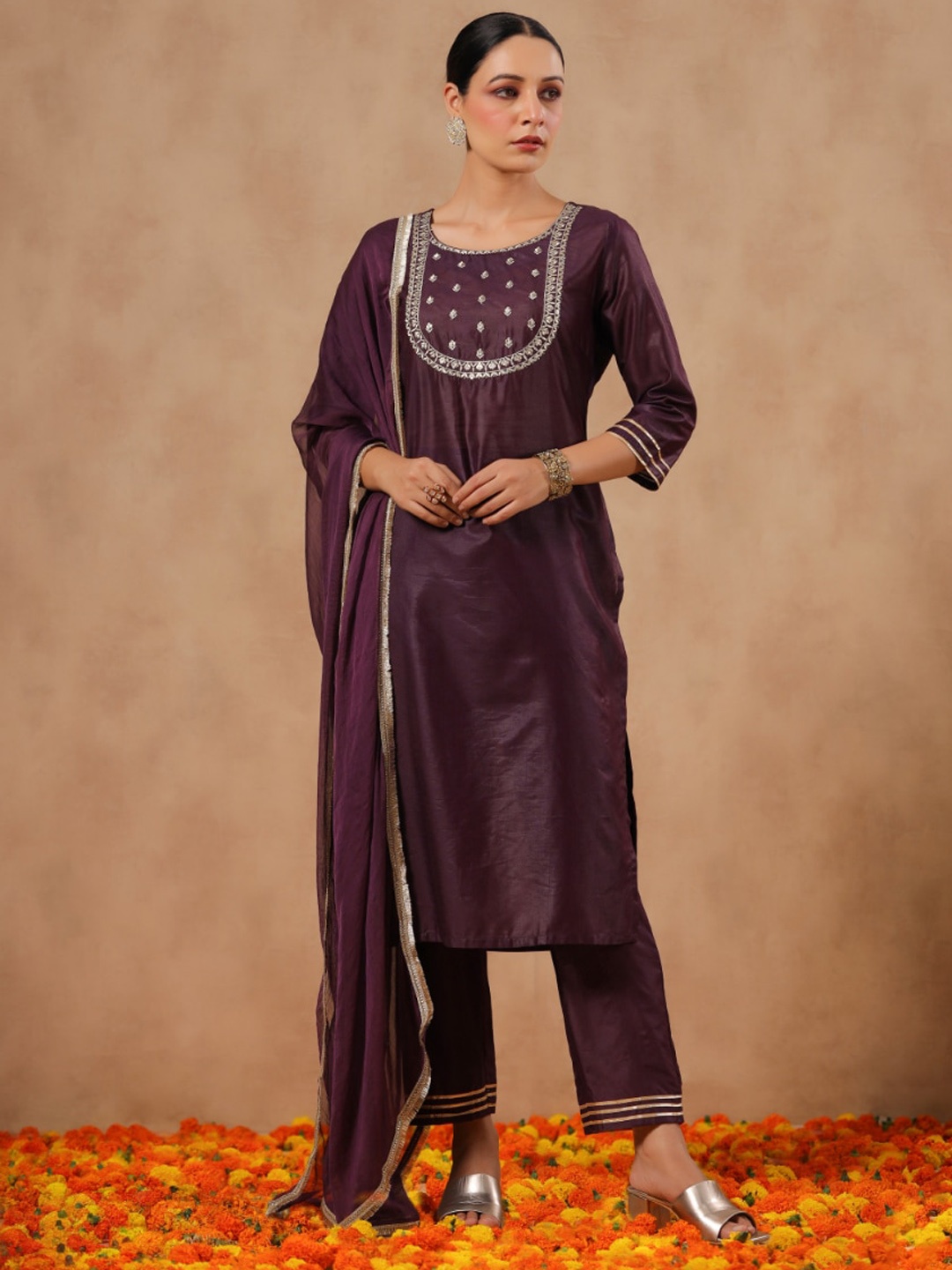 

Ishin Ethnic Motifs Yoke Design Regular Kurta With Trousers & Dupatta, Maroon
