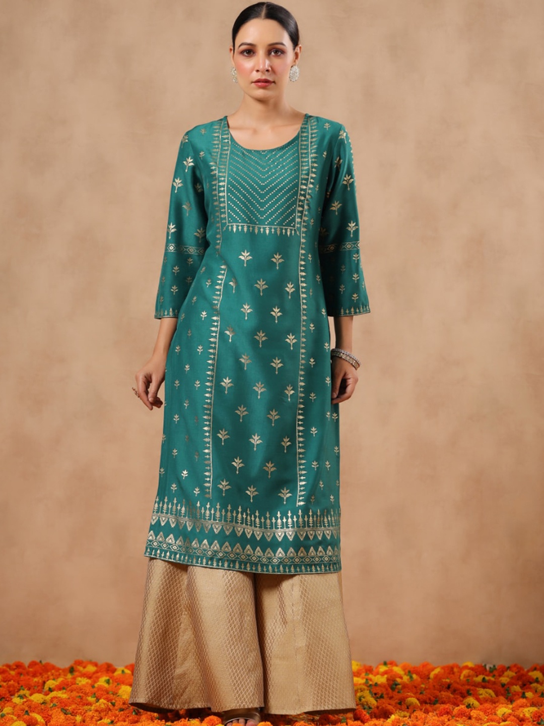 

Ishin Ethnic Motifs Printed Regular Kurta, Green