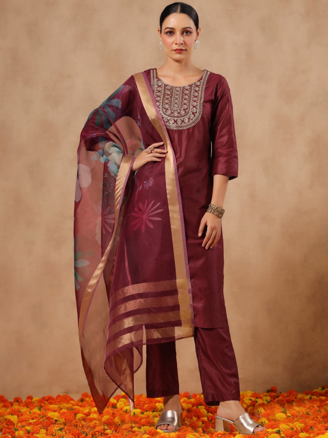 

Ishin Ethnic Motifs Yoke Design Kurta With Trousers & Dupatta, Maroon