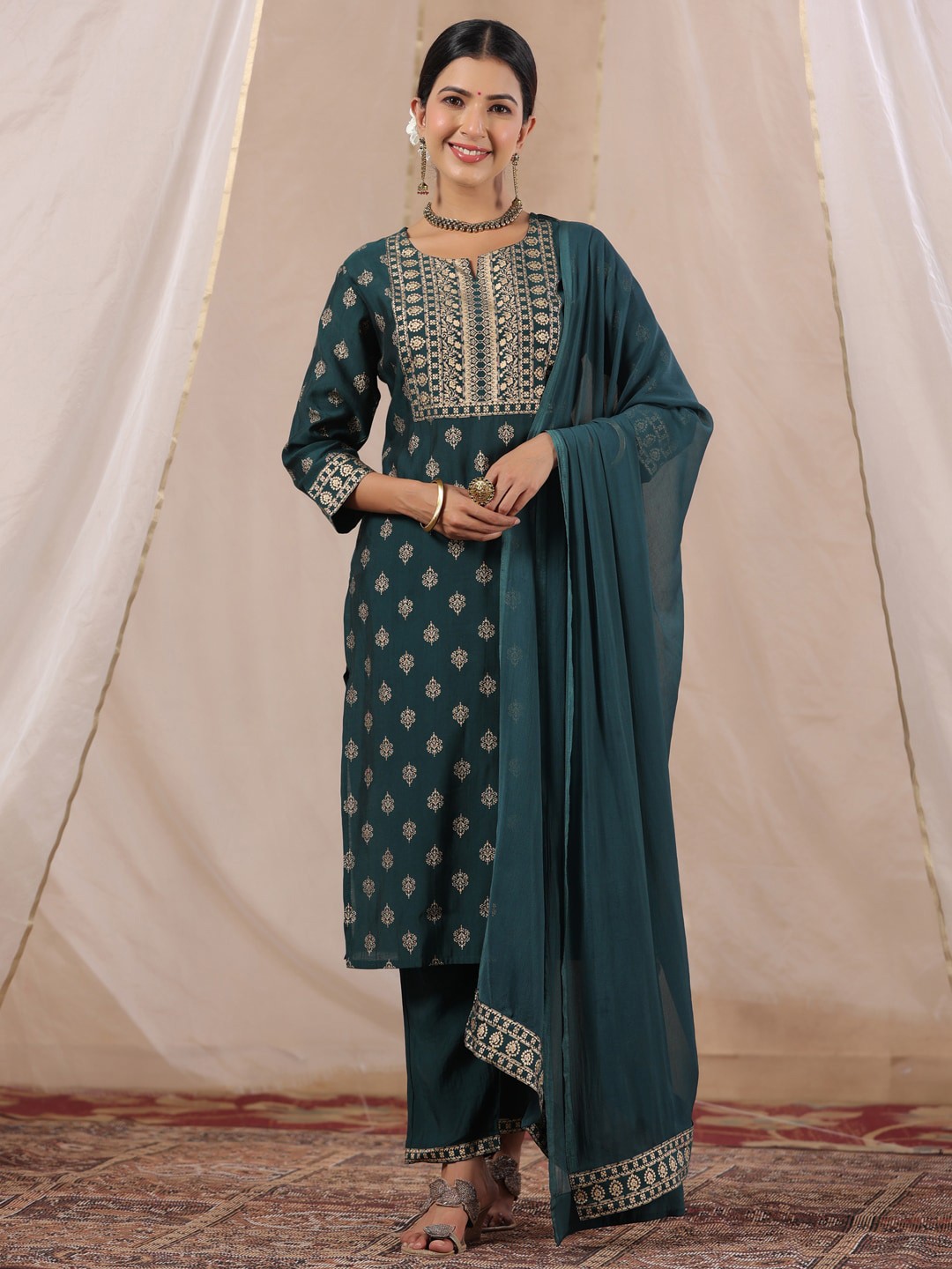 

Ishin Ethnic Motifs Printed Straight Kurta With Trousers & Dupatta, Teal