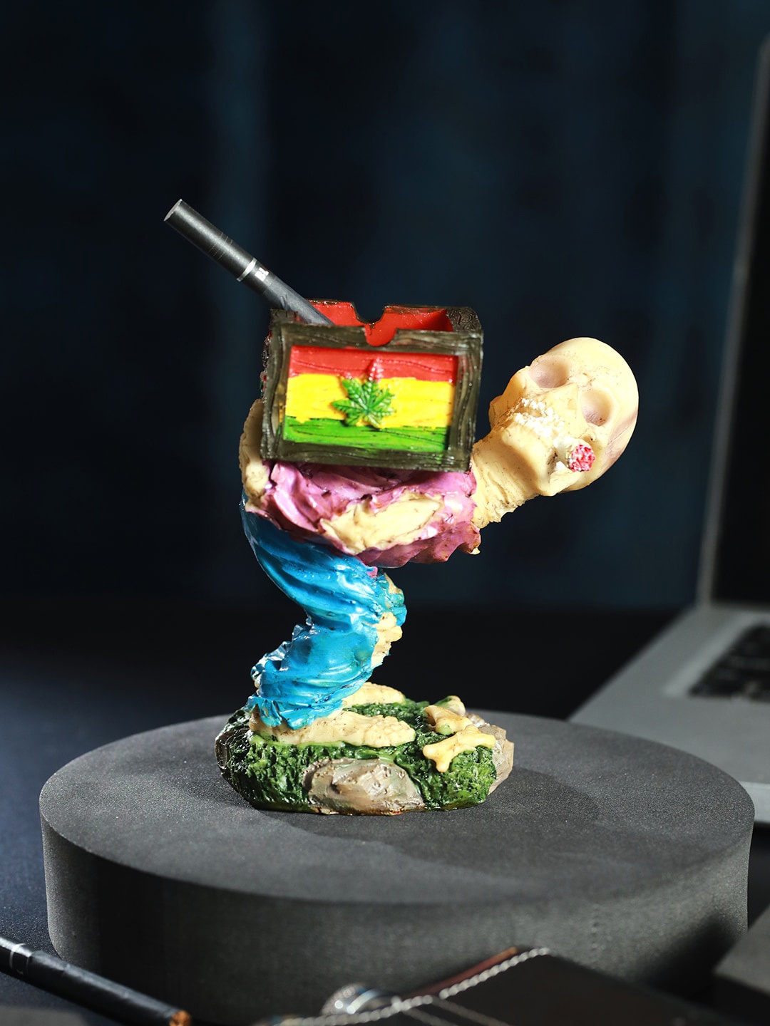 

TIED RIBBONS Cream-Coloured & Blue Human Skull Ashtray Figurine Showpiece