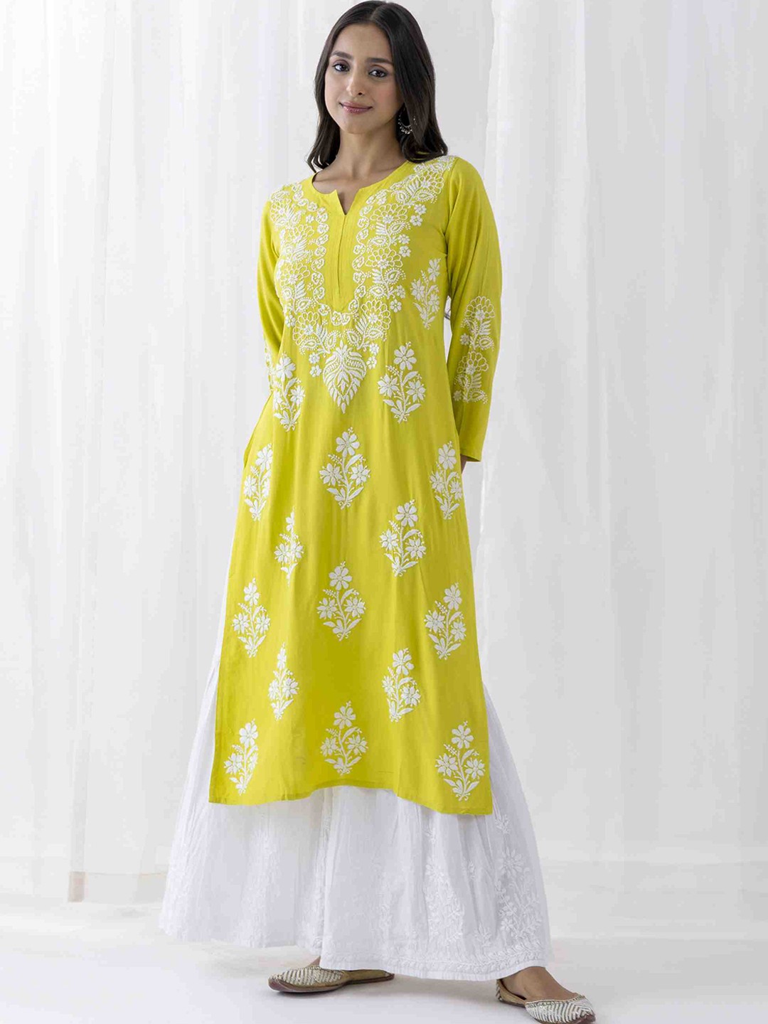

HOUSE OF KARI Floral Embroidered Round Notched Neck Kurta, Yellow