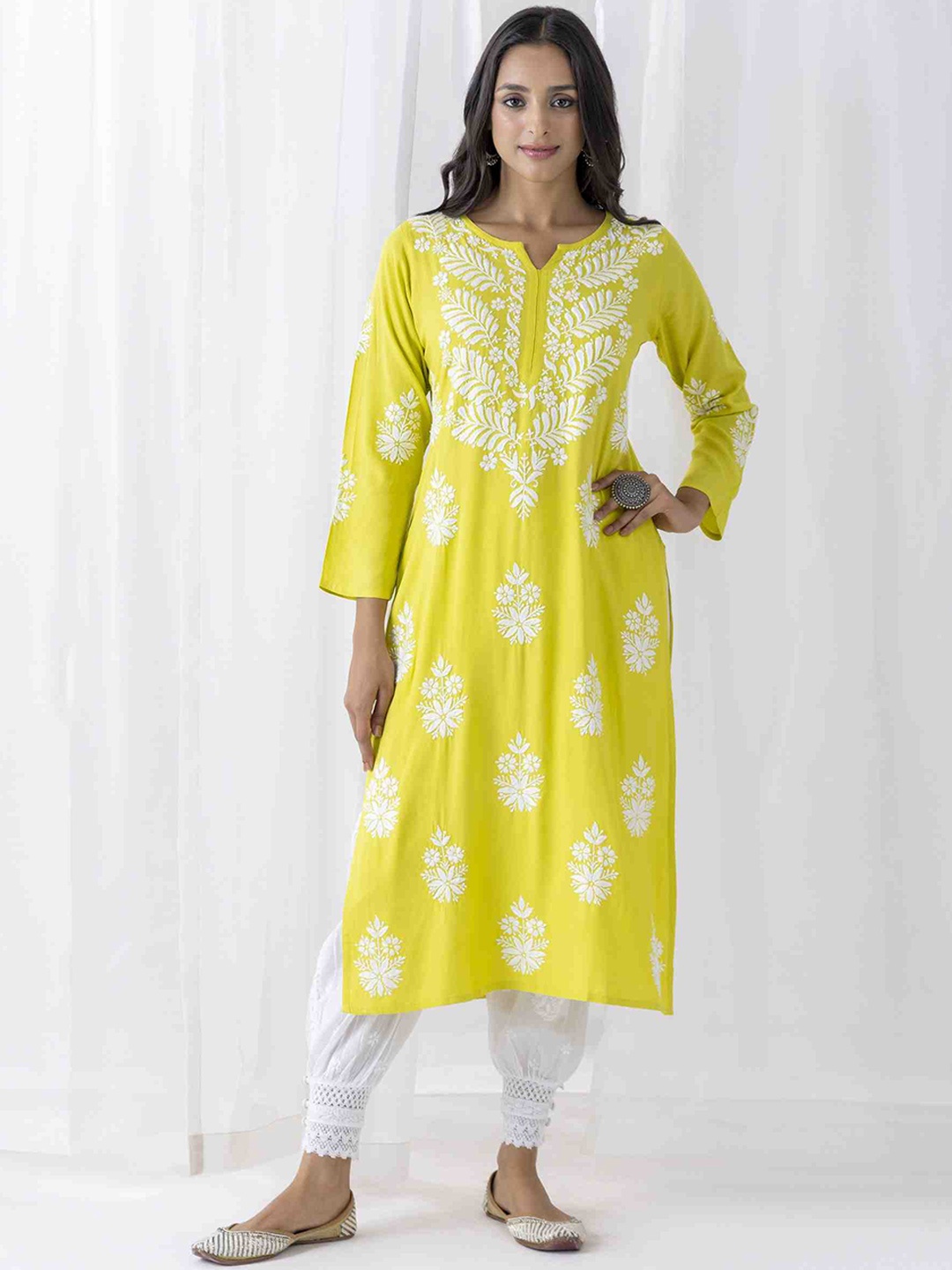 

HOUSE OF KARI Floral Embroidered Chikankari Straight Kurta, Yellow