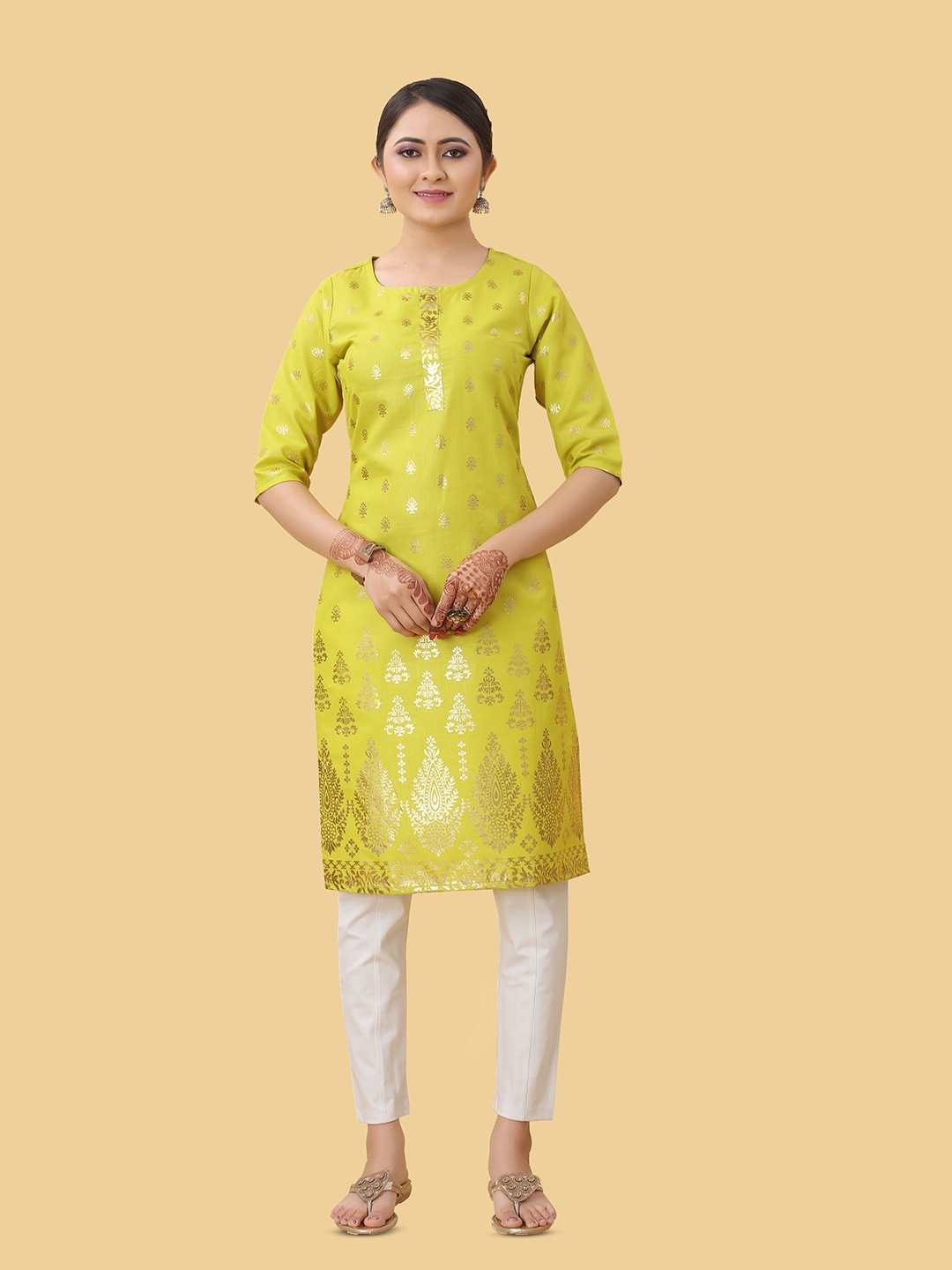 

Kiwie Ethnic Motifs Foil Printed Straight Kurta, Sea green