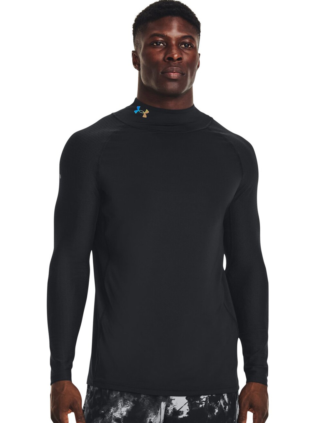 

UNDER ARMOUR Print Detail UA SmartForm Rush Mock Neck Long Sleeves T-Shirt, Black