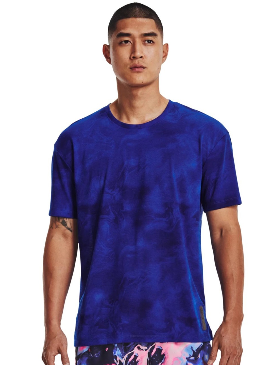 

UNDER ARMOUR Printed Slim Fit Run Anywhere Streaker T-Shirt, Blue