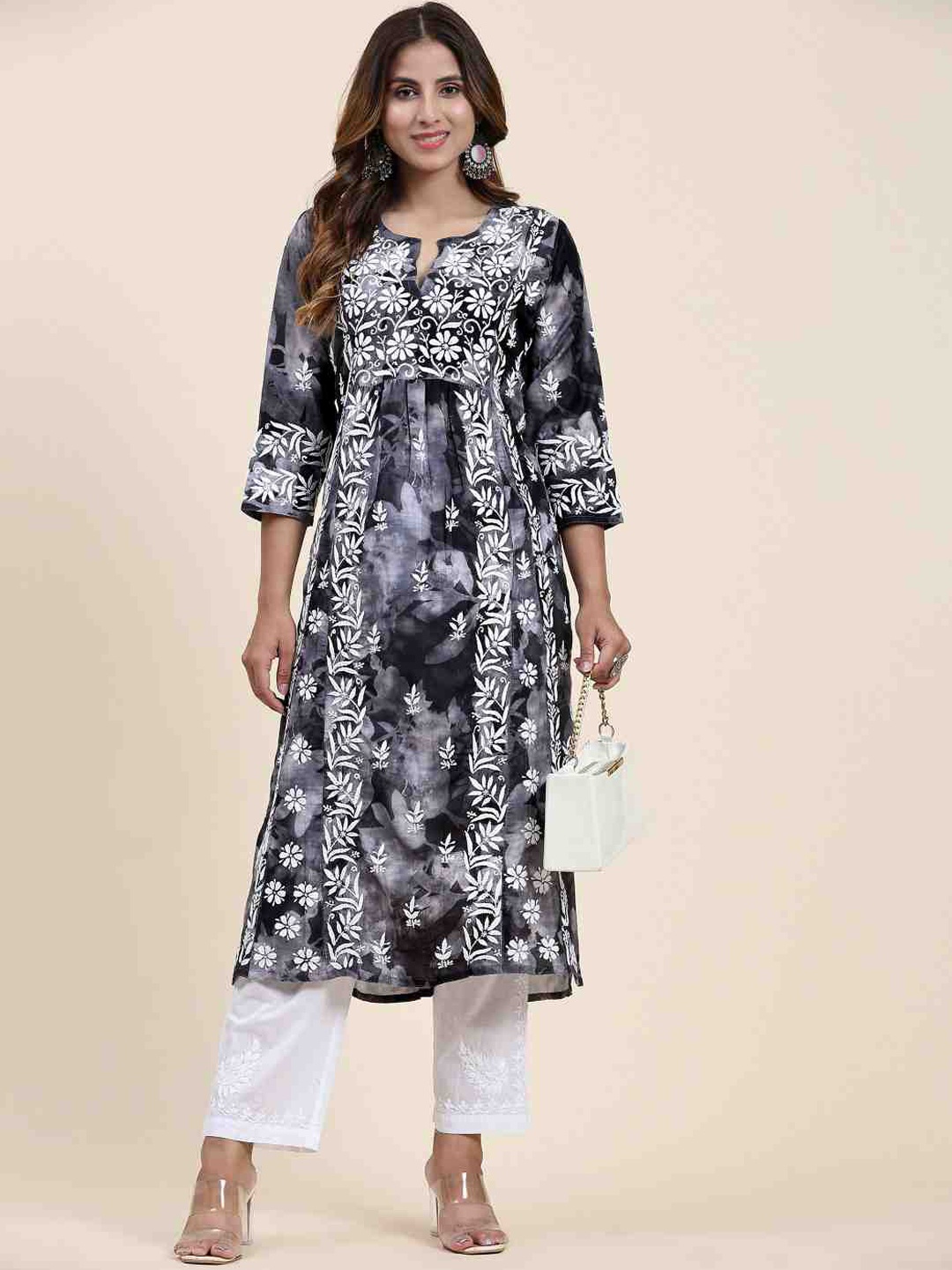 

HOUSE OF KARI Floral Chikankari Embroidered Cotton Straight Kurta, Black
