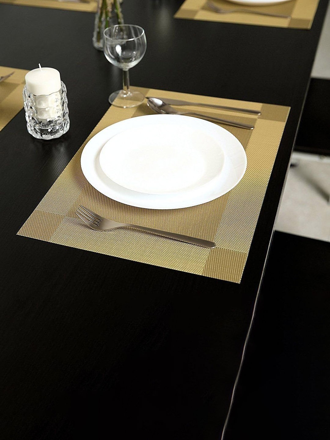 

Dakshya Industries 6 Pcs Beige Textured Table Placemats