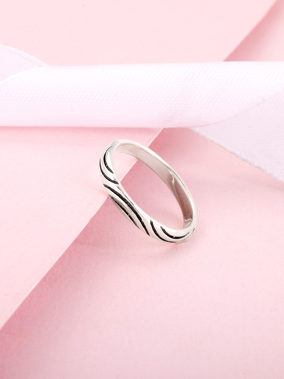 

GIVA Rhodium-Plated Adjustable Finger Ripple Ring, Silver