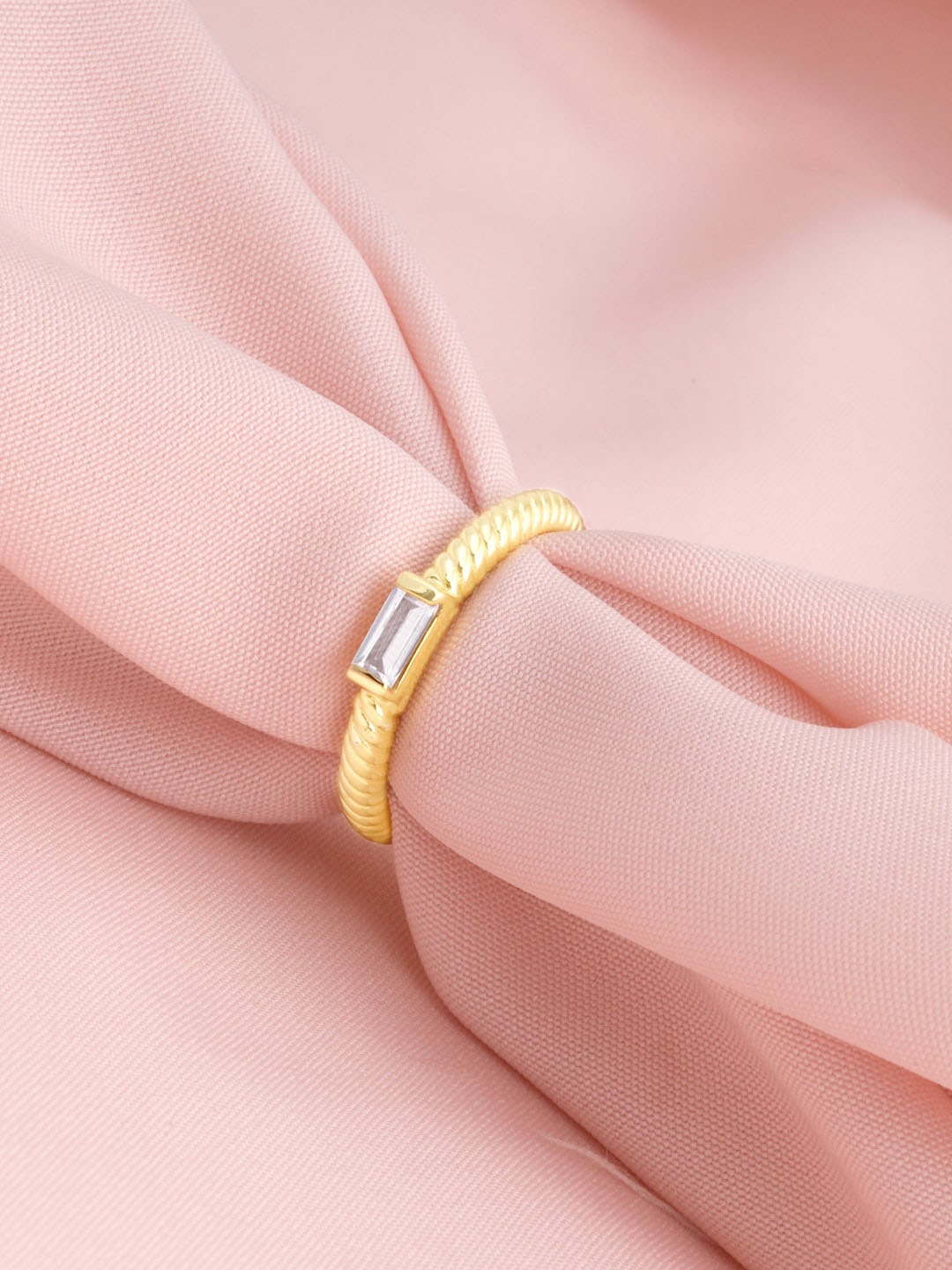

GIVA Gold-Plated Stone-Studded Adjustable Finger Ring