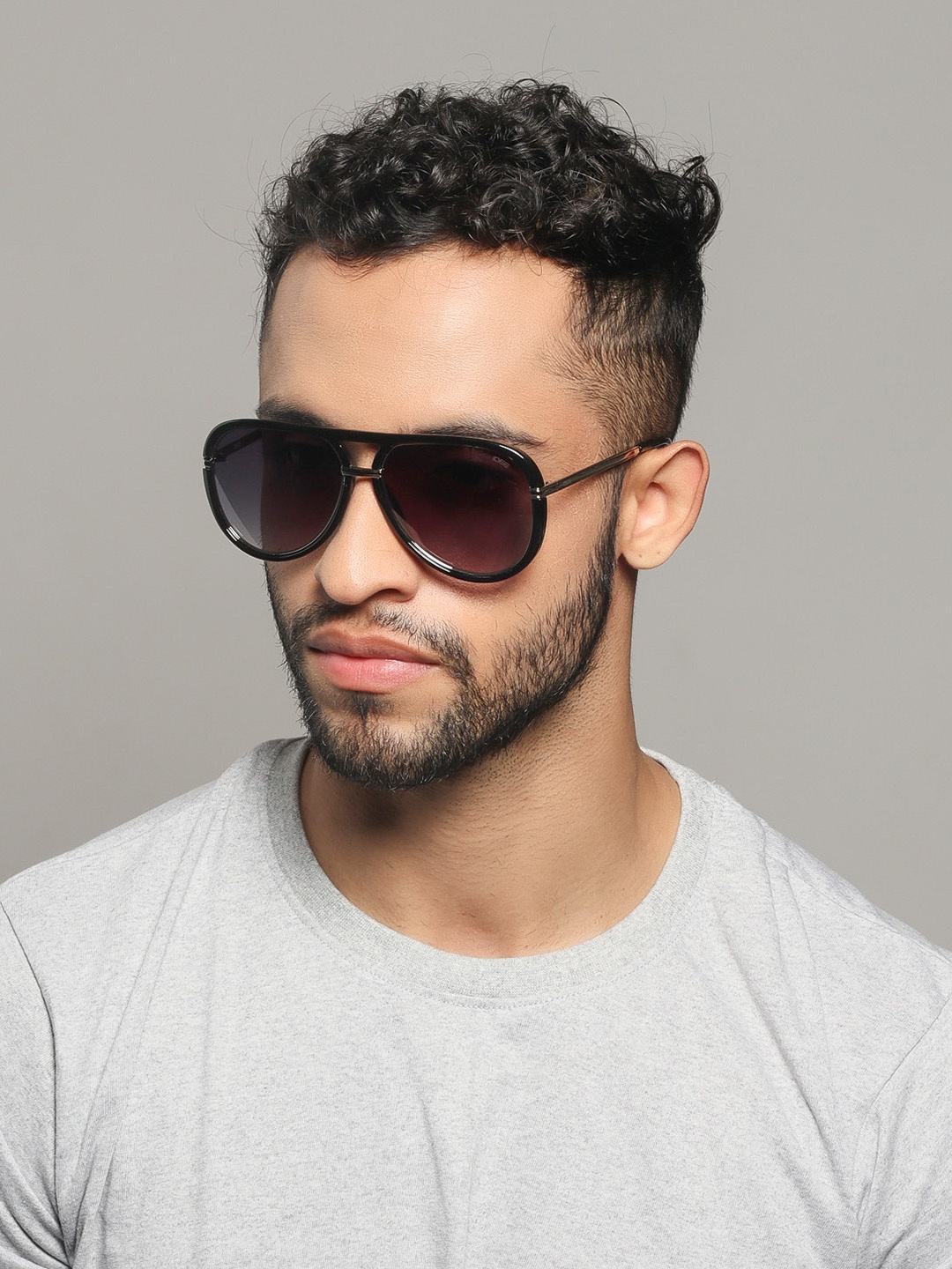 

IDEE Men Aviator Sunglasses With UV Protected Lens, Grey