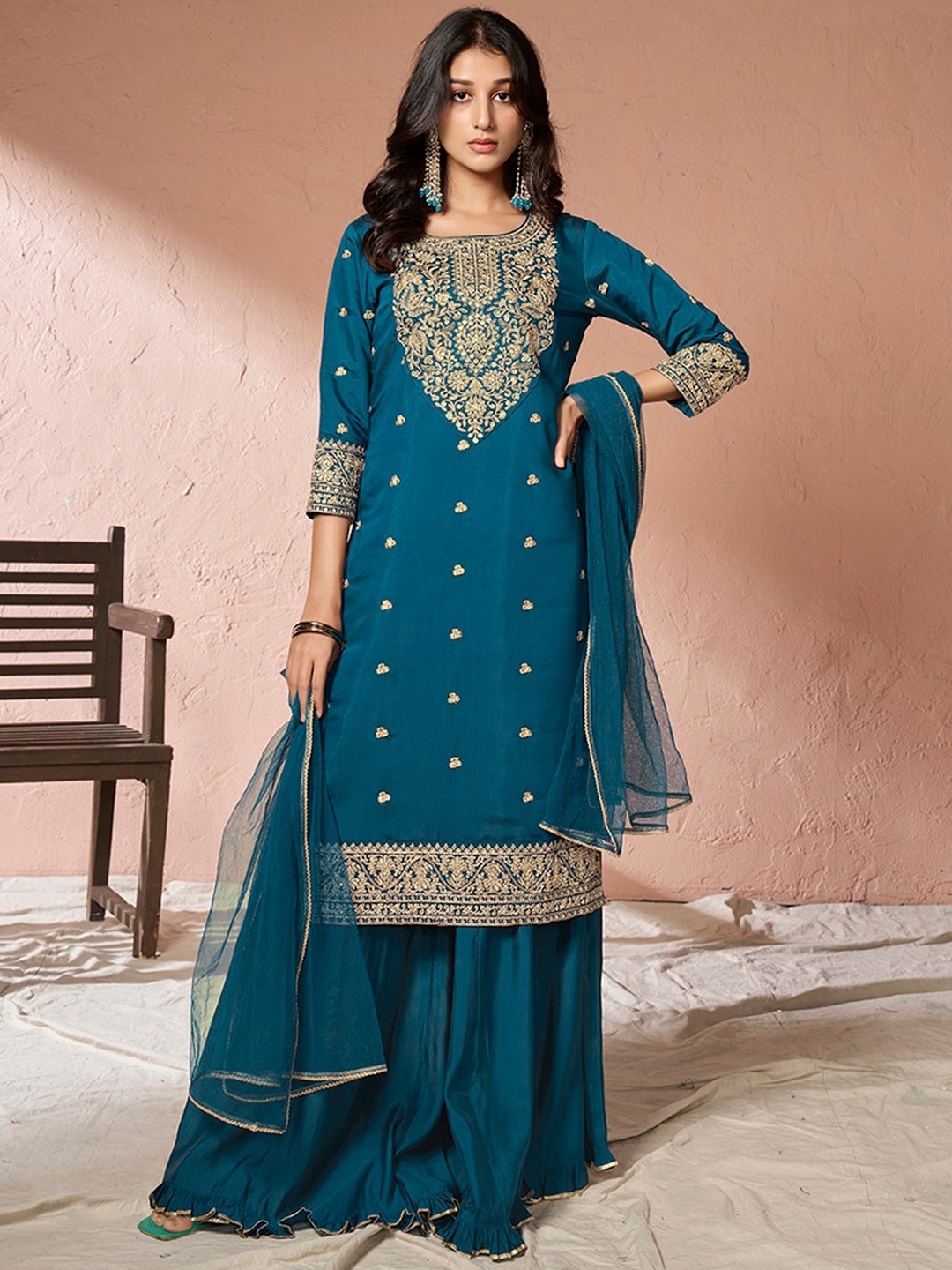 

Inddus Floral Yoke Design Regular Sequinned Chanderi Cotton Kurta with Palazzos & Dupatta, Teal