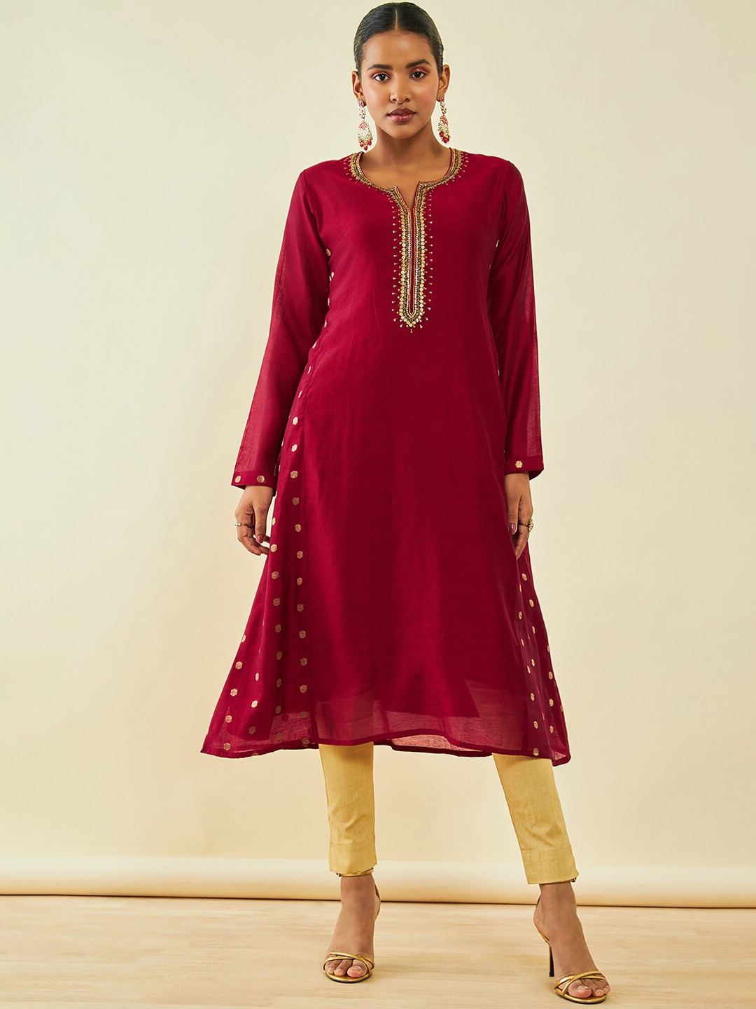 

Soch Geometric Yoke Design Chanderi Silk Anarkali Kurta, Maroon