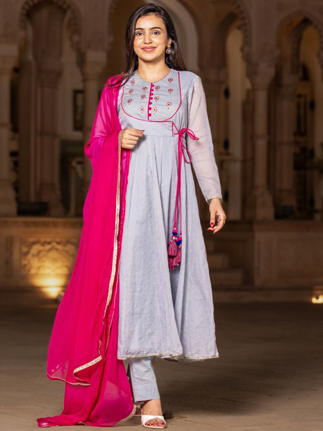 

Ambraee Ethnic Motifs Yoke Design Angrakha Gotta Patti Kurta with Trousers & Dupatta, Grey