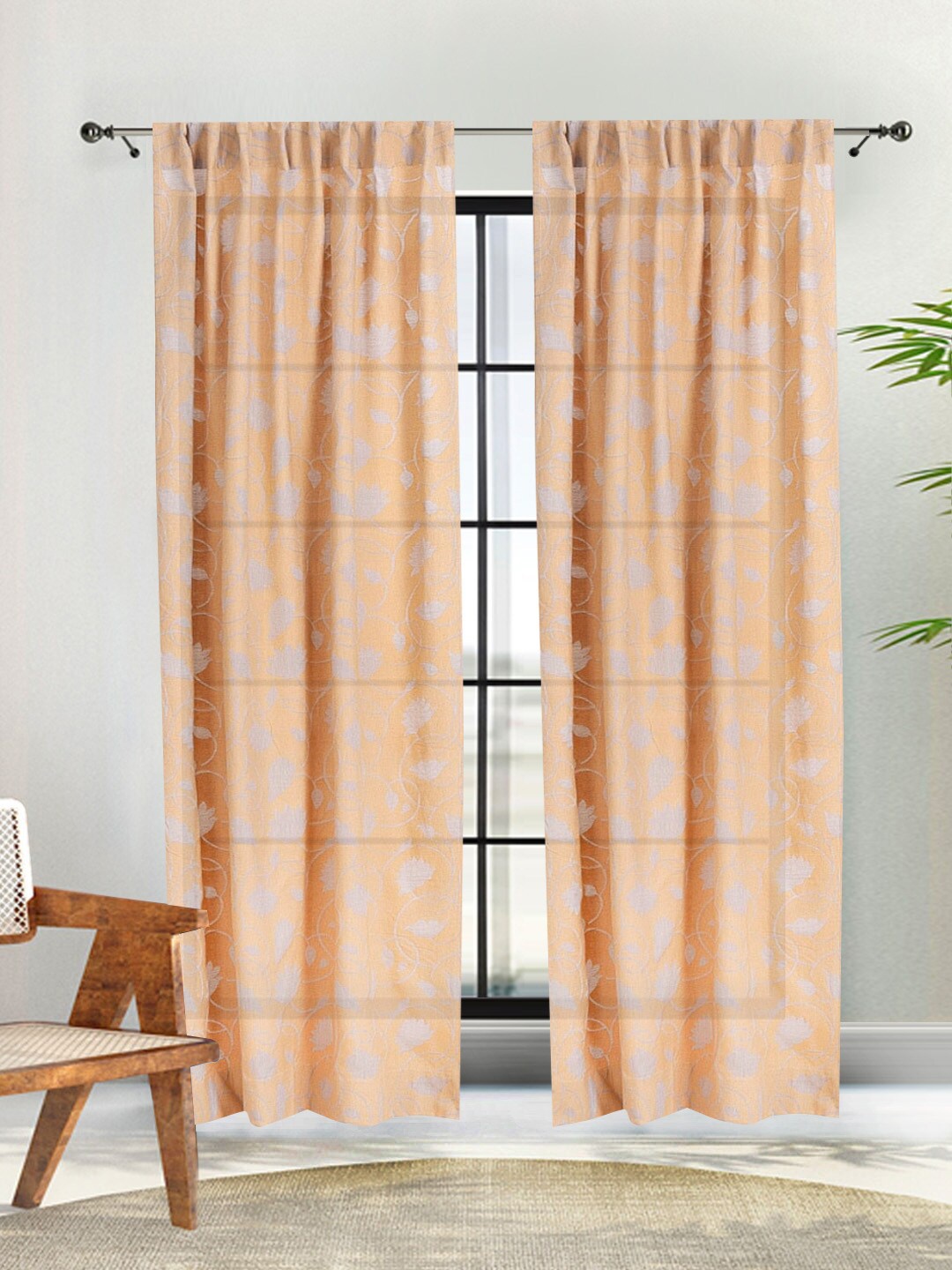 

Fabindia Off White Cotton Floral Door Curtain