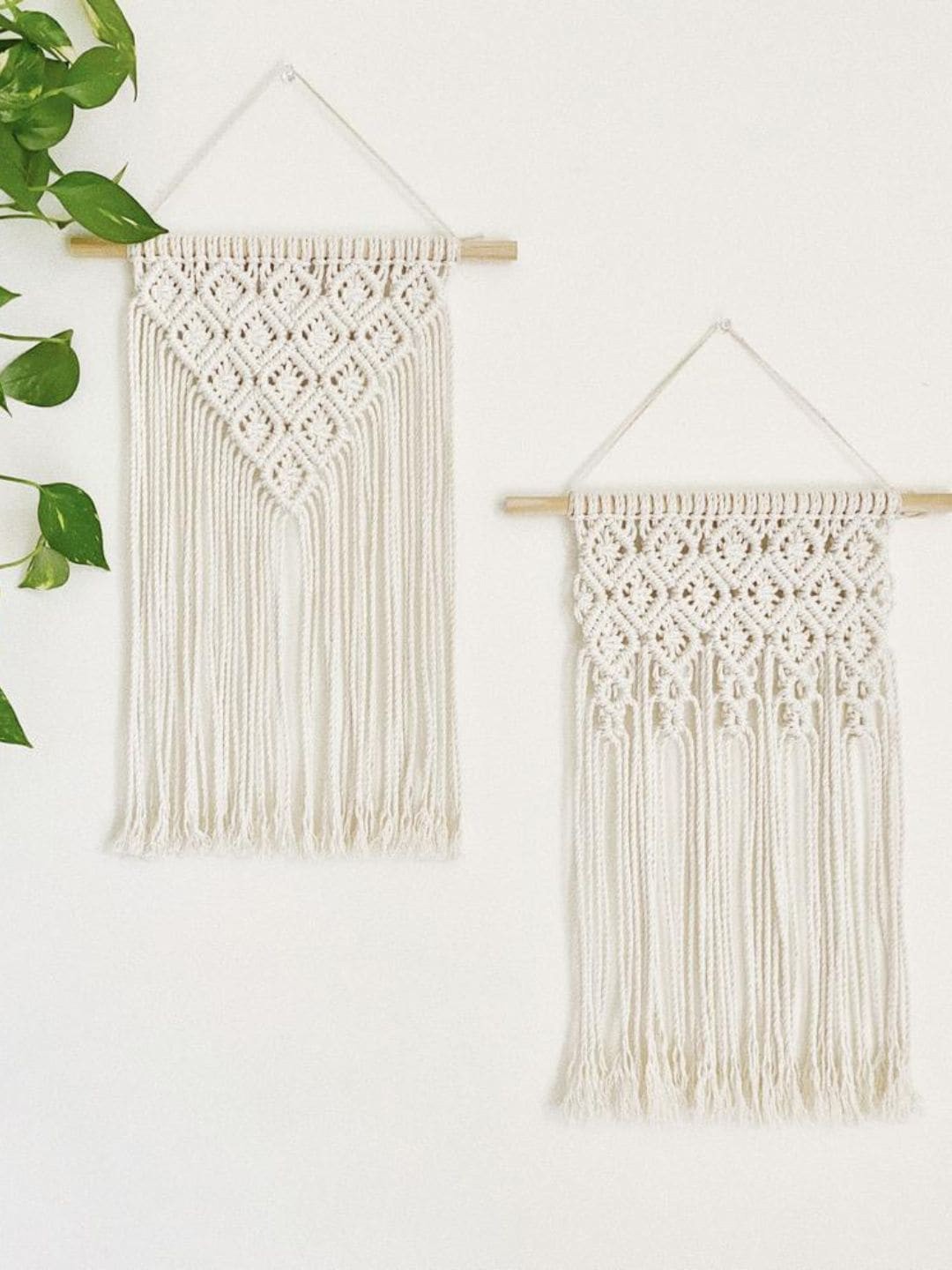 

ecofynd Off White Macrame Hanging Wall Decor