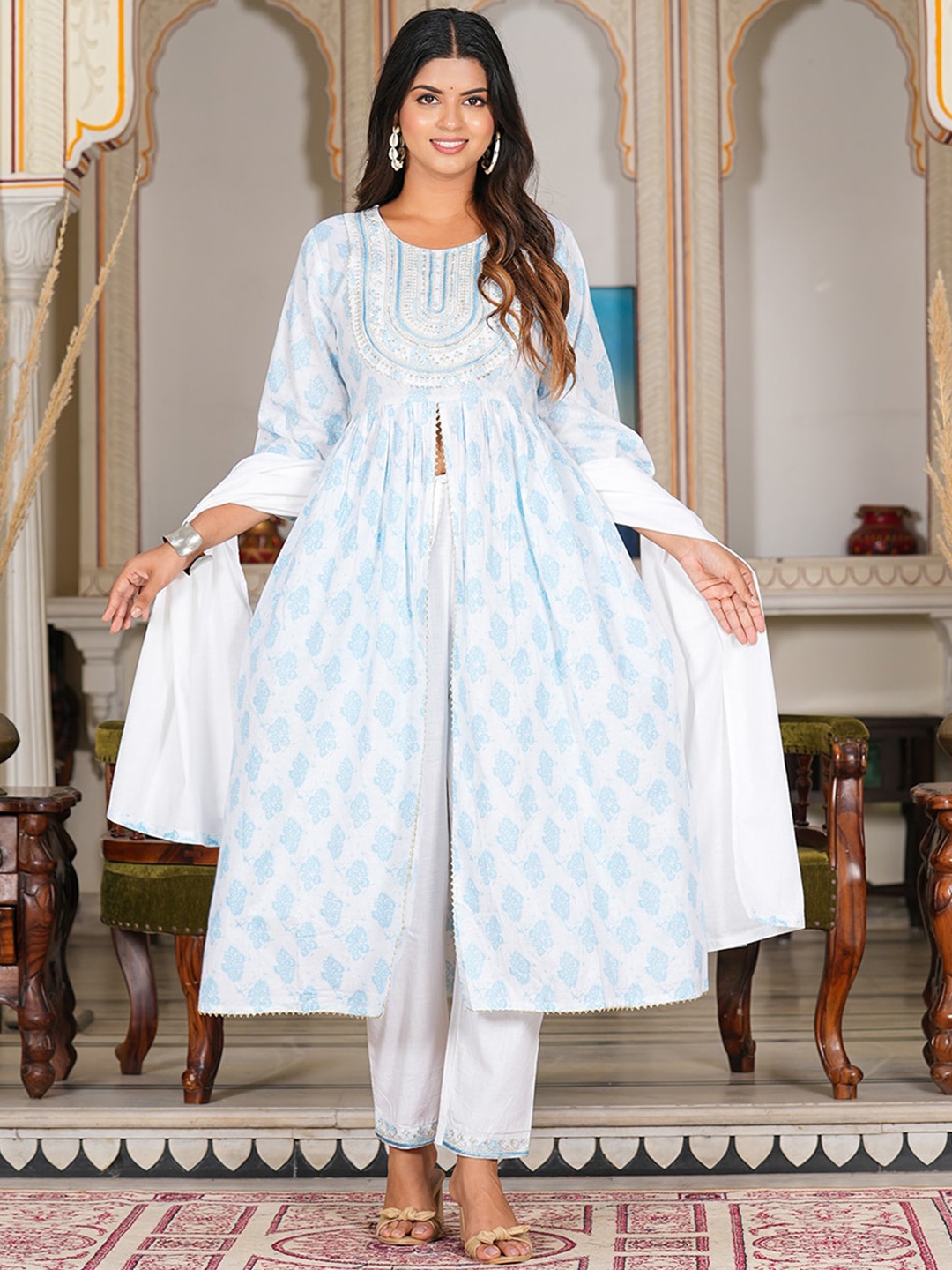 

YASH GALLERY Floral Printed Sequinned Pure Cotton High Slit Kurta & Trousers With Dupatta, White