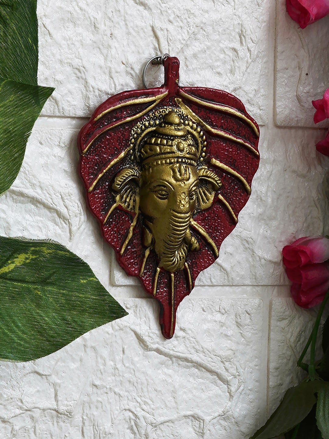 

eCraftIndia Red & Golden Lord Ganesha Face On Peepal Leaf Wall Hanging