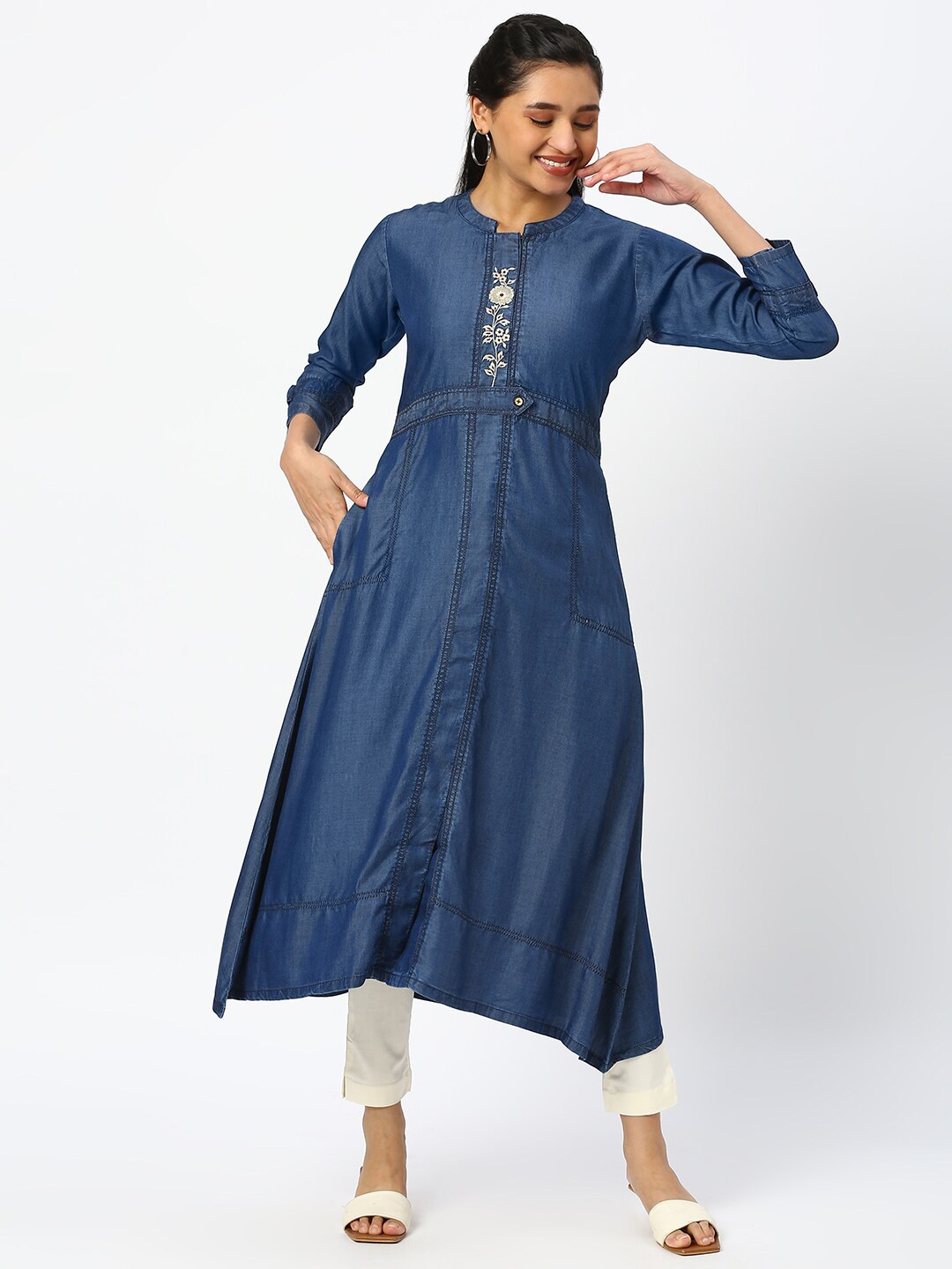 

DRESSLINE Mandarin Collar Thread Work Denim Kurta, Blue