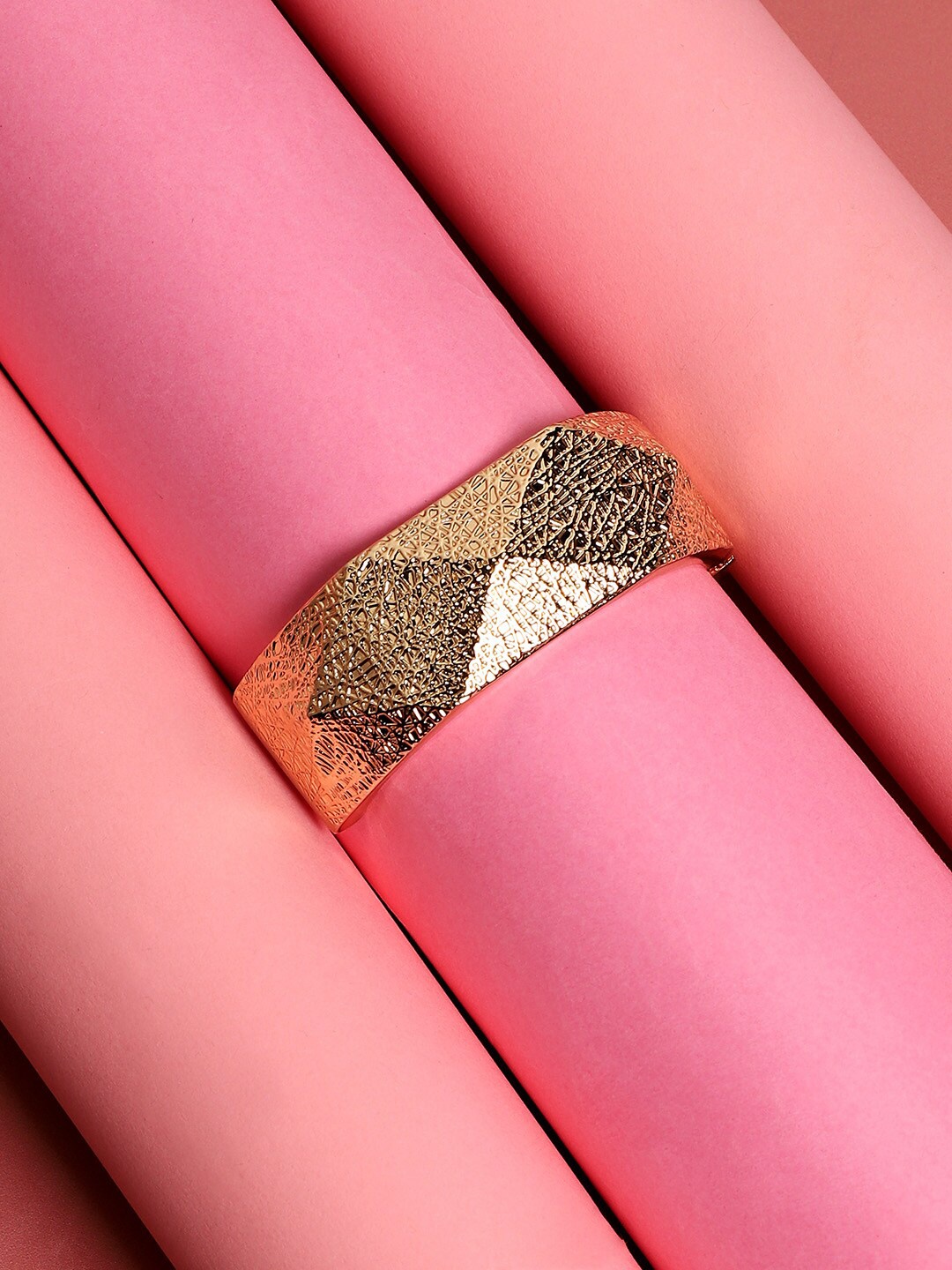 

SOHI Gold-Plated Bangle-Style Bracelet