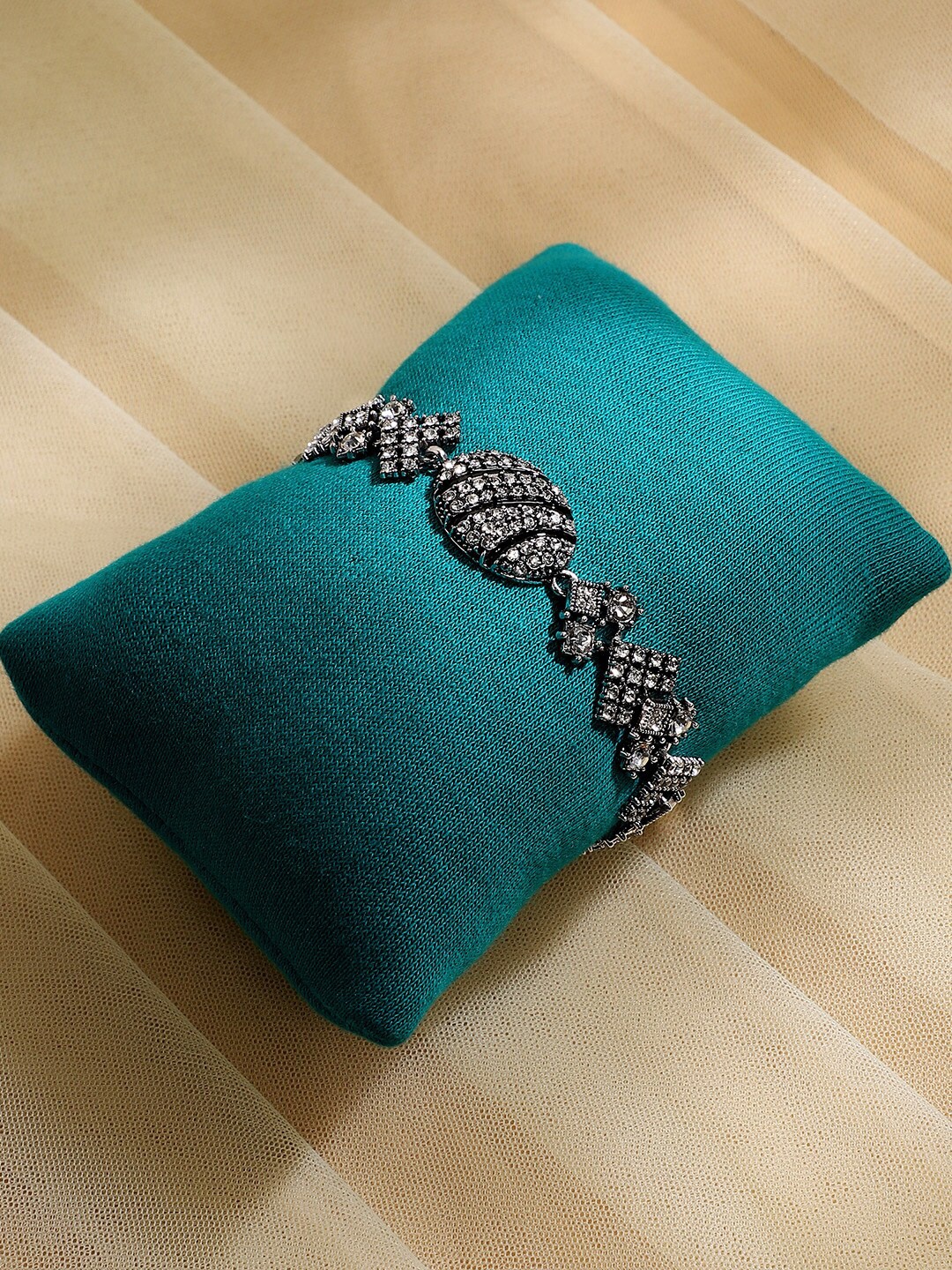 

SOHI Women Silver Plated Charm Bracelet