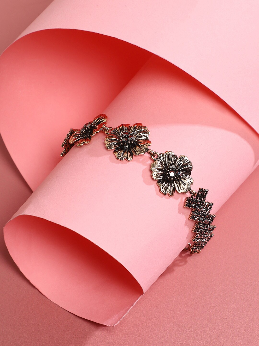 

SOHI Gold-Plated Link Bracelet