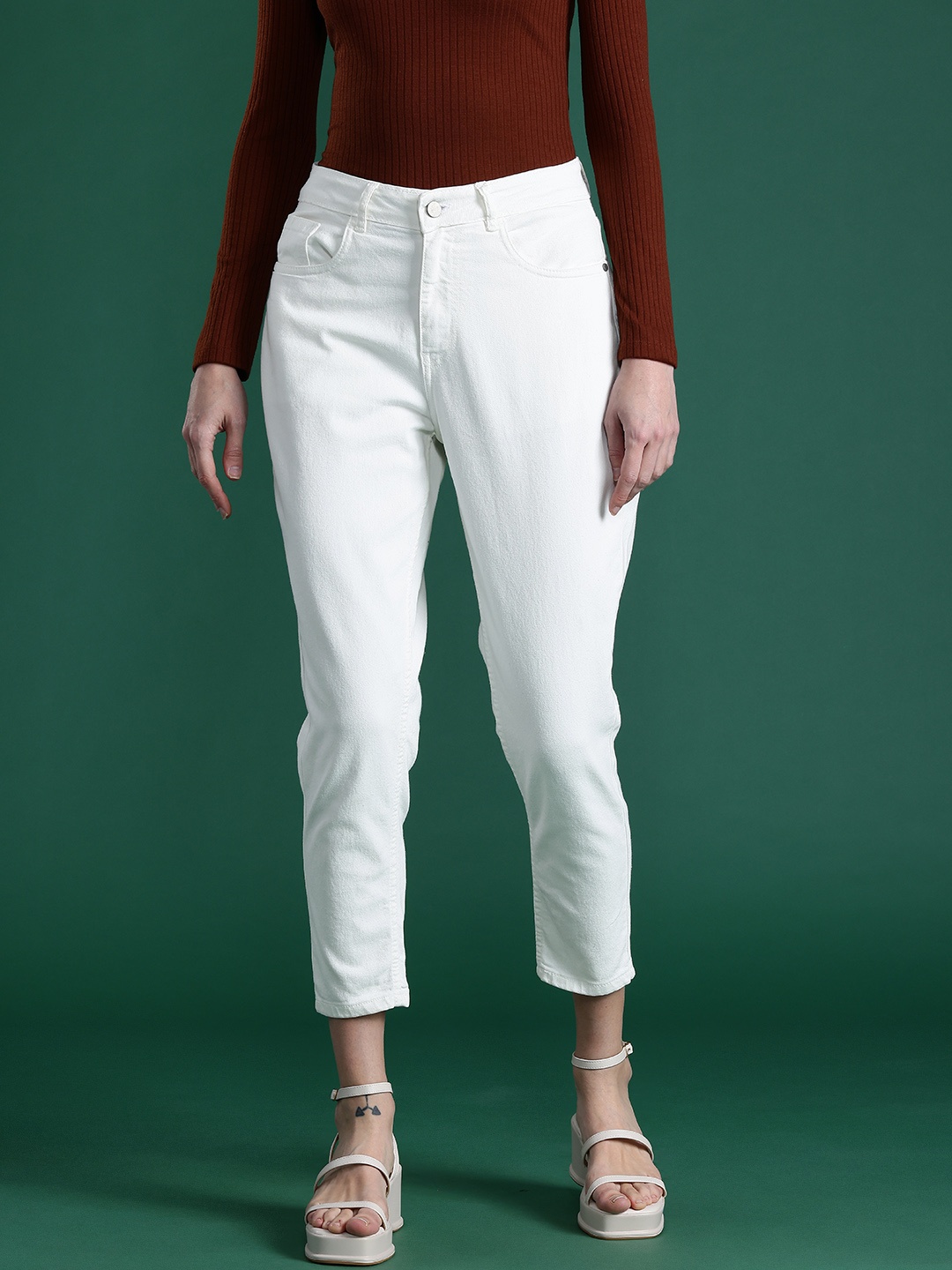 

DressBerry Women Mom Fit Cropped Jeans, White