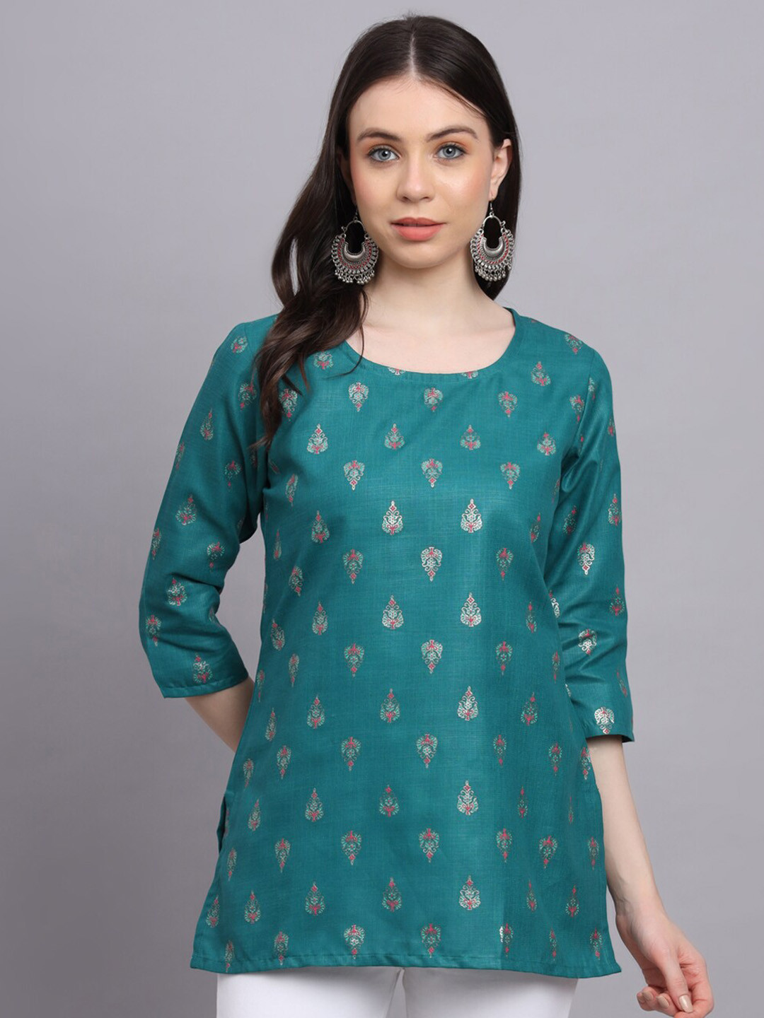 

Kiwie Ethnic Motifs Foil Printed Round Neck Kurti, Sea green