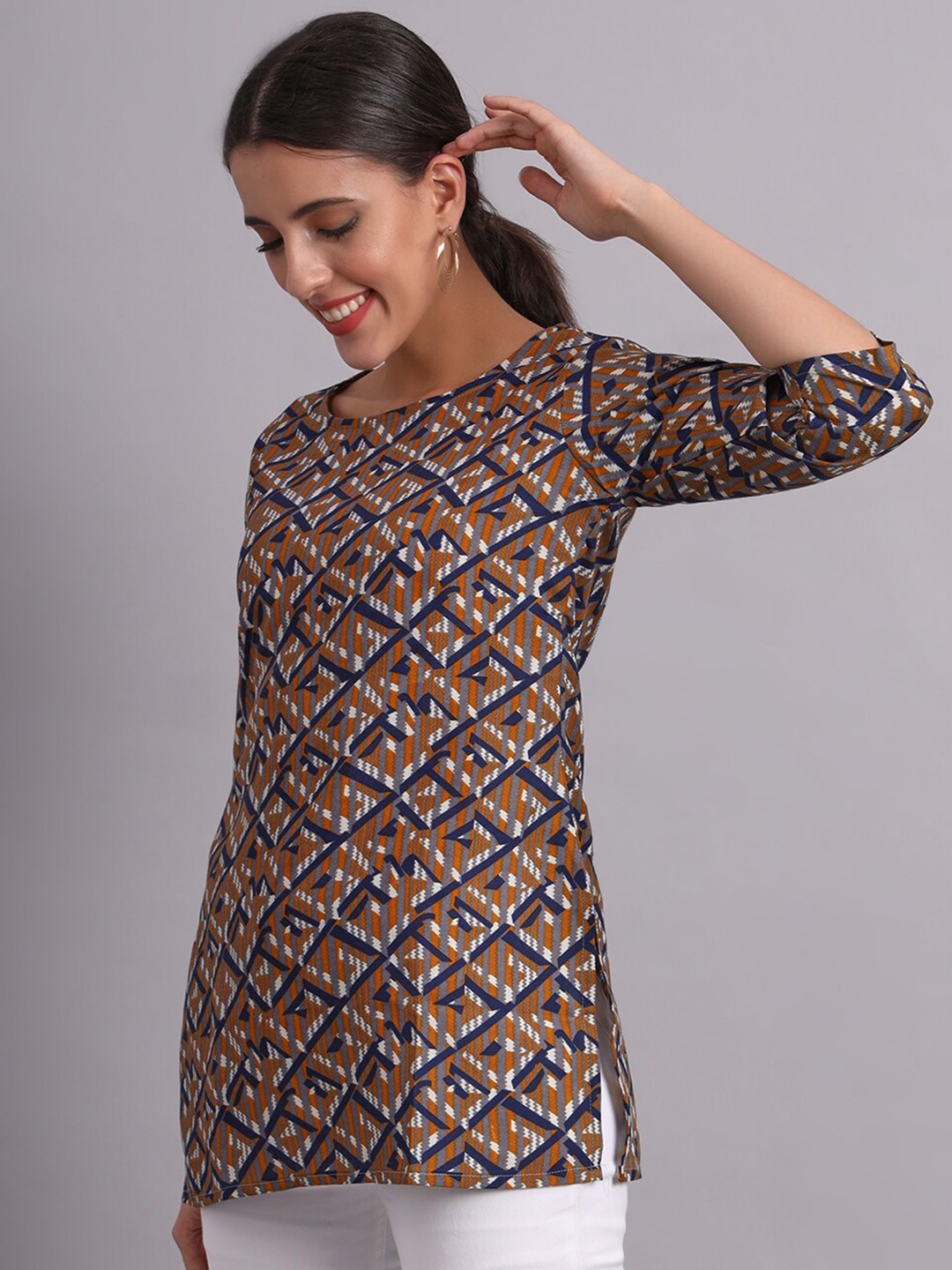 

Kiwie Printed Round Neck Kurti, Grey