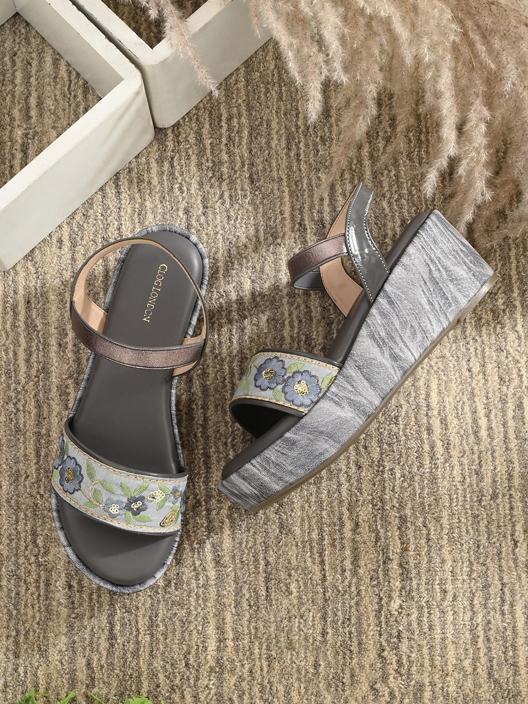 

CLOG LONDON Embellished Open Toe Wedges With Backstrap, Grey