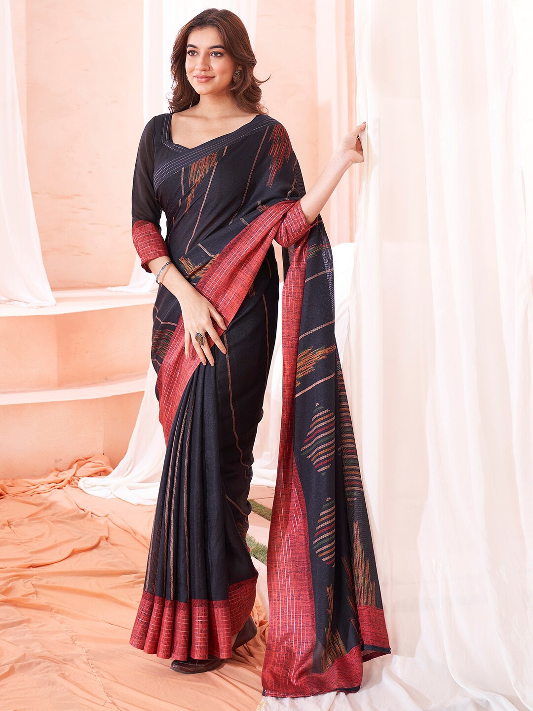 

Saree mall Abstract Printed Dabu Sarees, Black