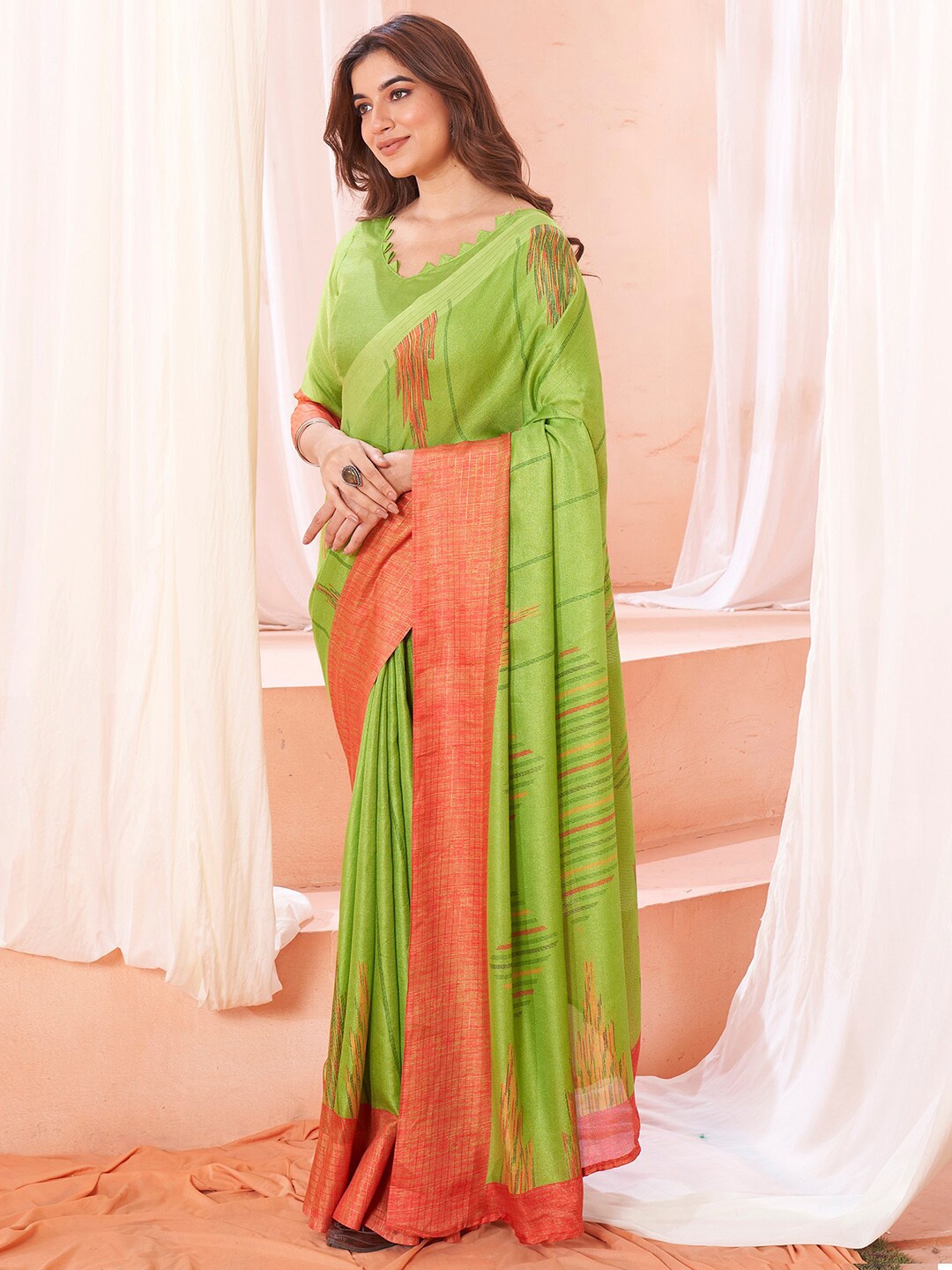 

Saree mall Geometric Printed Dabu Saree, Green